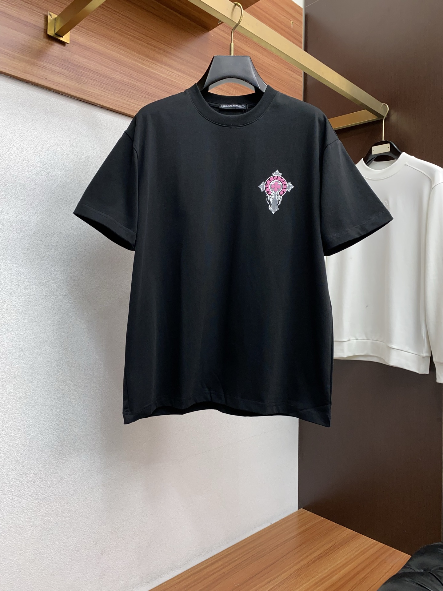 。🩵克罗心 26SS春夏新款 纯棉质圆领短袖 男士基础款纯白专柜短袖T恤衫！贸易公司渠道稀出，同步官网发