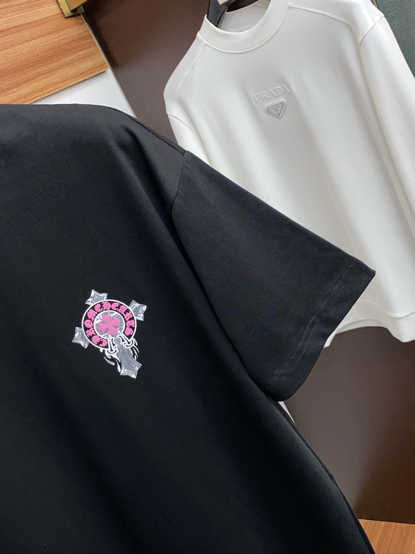 。🩵克罗心 26SS春夏新款 纯棉质圆领短袖 男士基础款纯白专柜短袖T恤衫！贸易公司渠道稀出，同步官网发