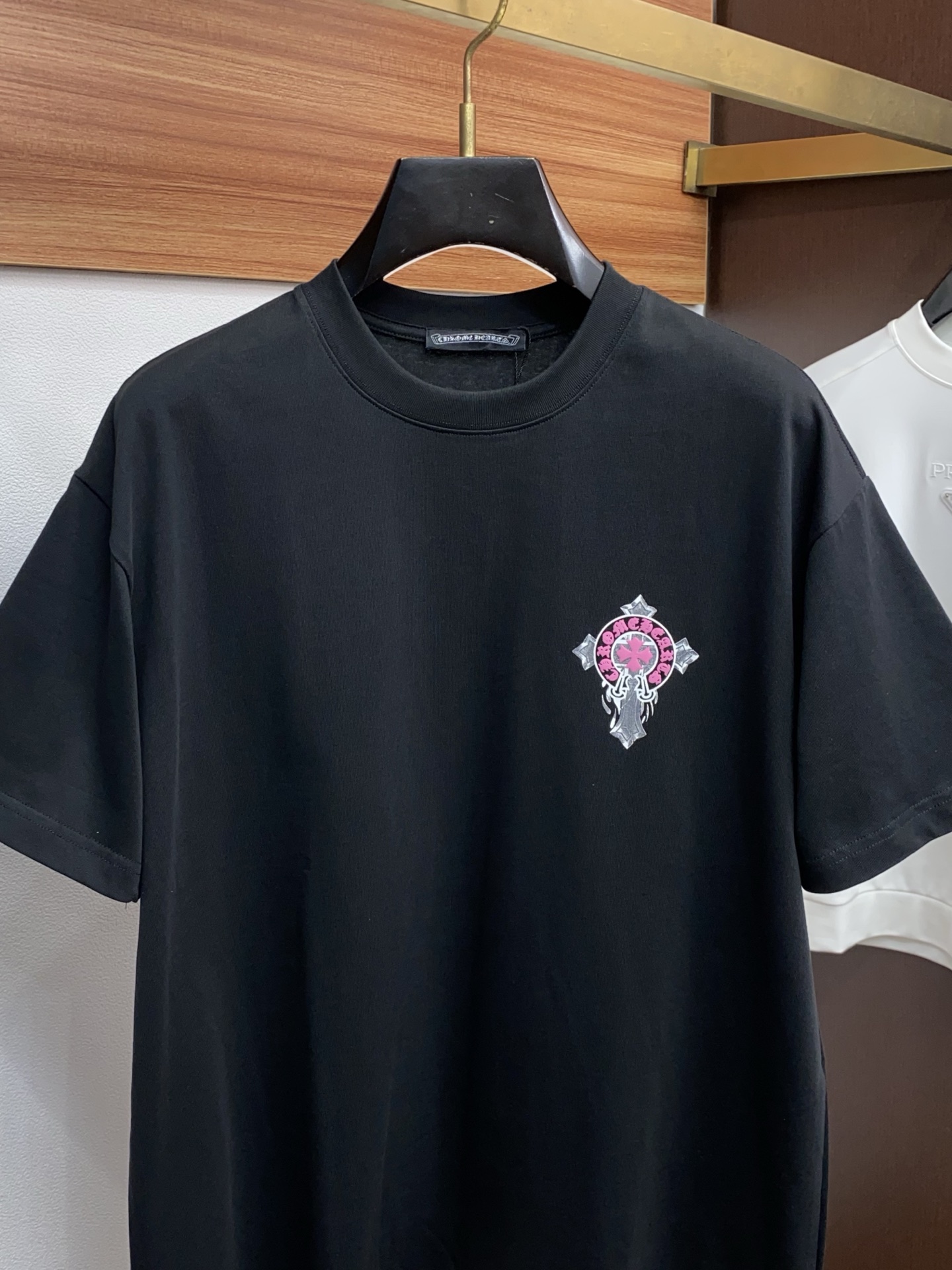 。🩵克罗心 26SS春夏新款 纯棉质圆领短袖 男士基础款纯白专柜短袖T恤衫！贸易公司渠道稀出，同步官网发