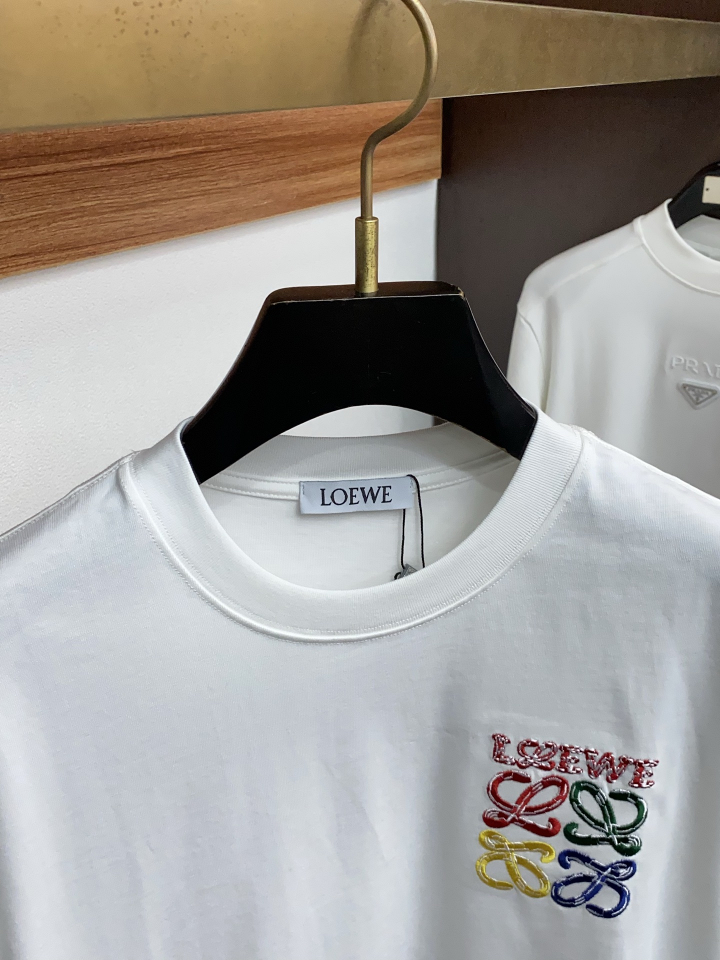 。🩵路易威登 26SS春夏新款 纯棉质圆领短袖 男士基础款纯白专柜短袖T恤衫！贸易公司渠道稀出，同步官网