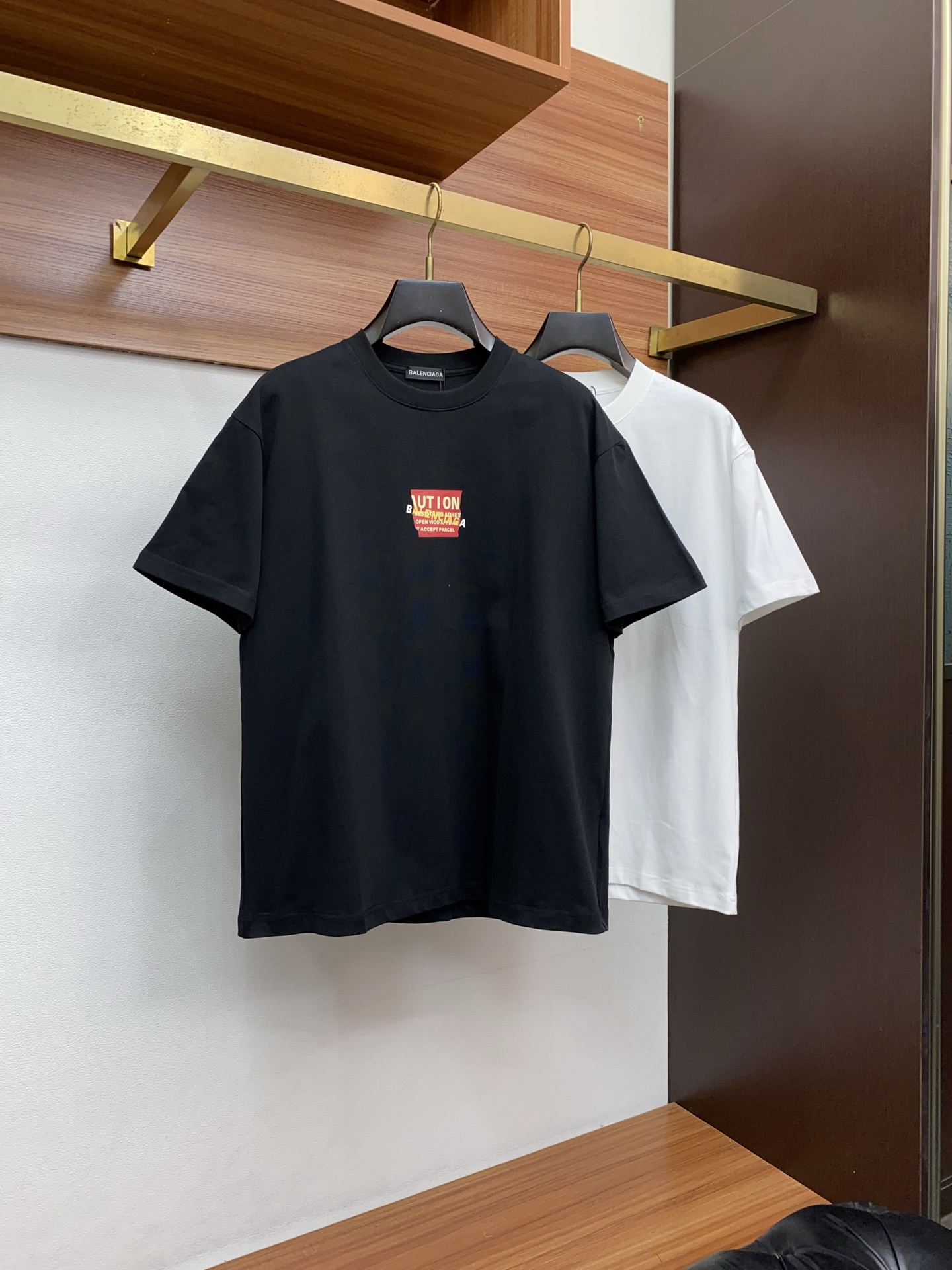 。🩵 巴黎世家 26SS春夏新款 纯棉质圆领短袖 男士基础款纯白专柜短袖T恤衫！贸易公司渠道稀出，同步官