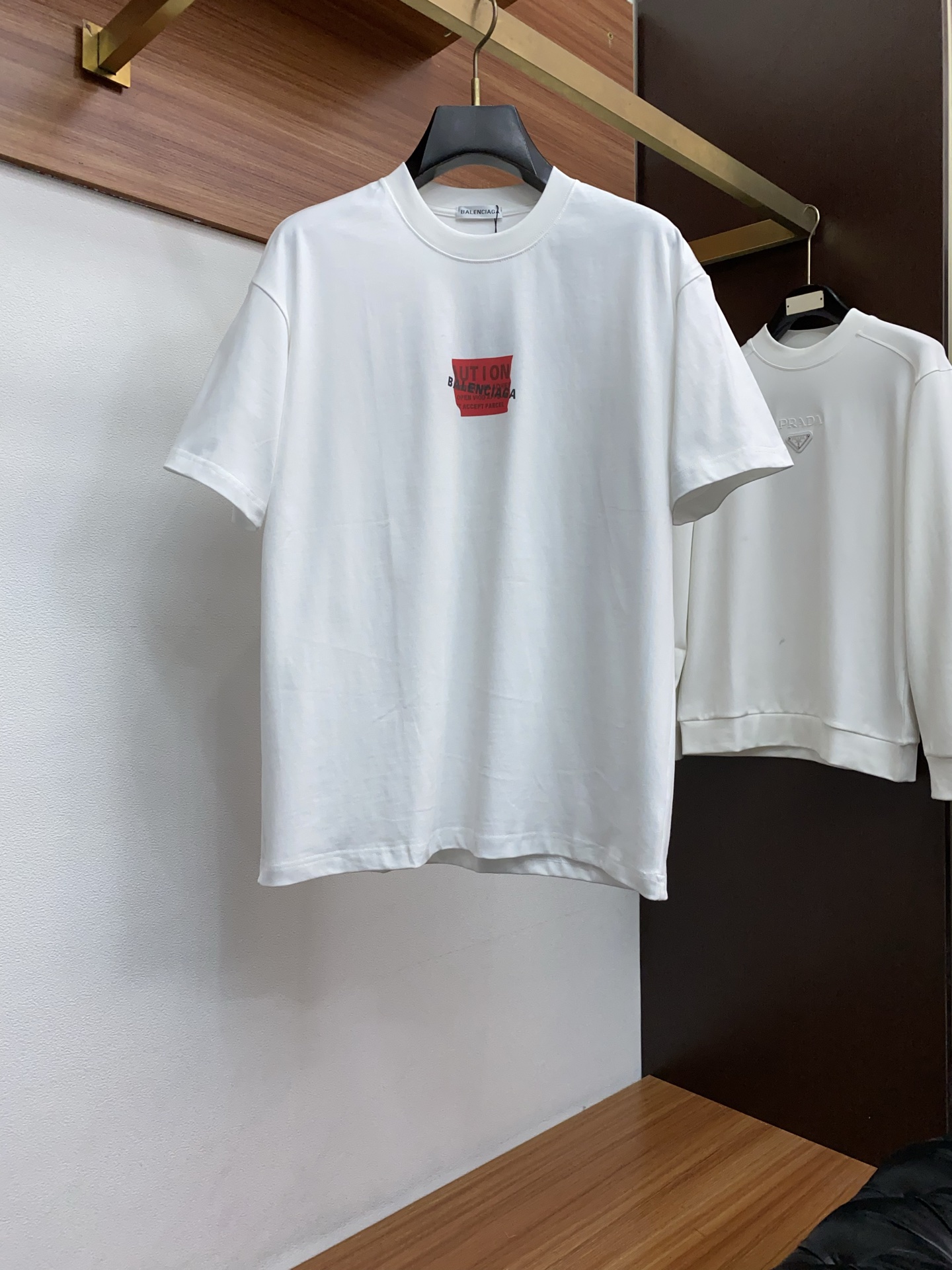 。🩵 巴黎世家 26SS春夏新款 纯棉质圆领短袖 男士基础款纯白专柜短袖T恤衫！贸易公司渠道稀出，同步官