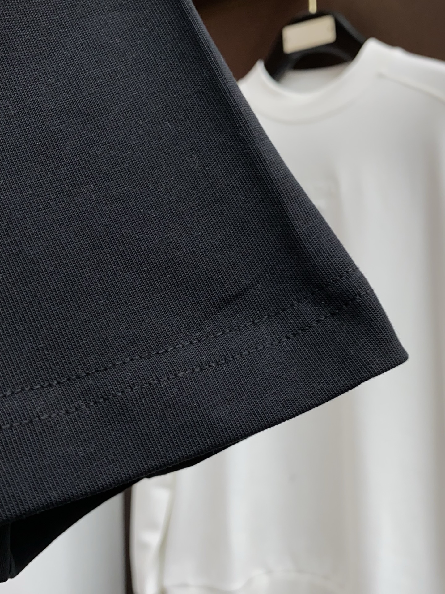 。🩵巴黎世家 26SS春夏新款 纯棉质圆领短袖 男士基础款纯白专柜短袖T恤衫！贸易公司渠道稀出，同步官网