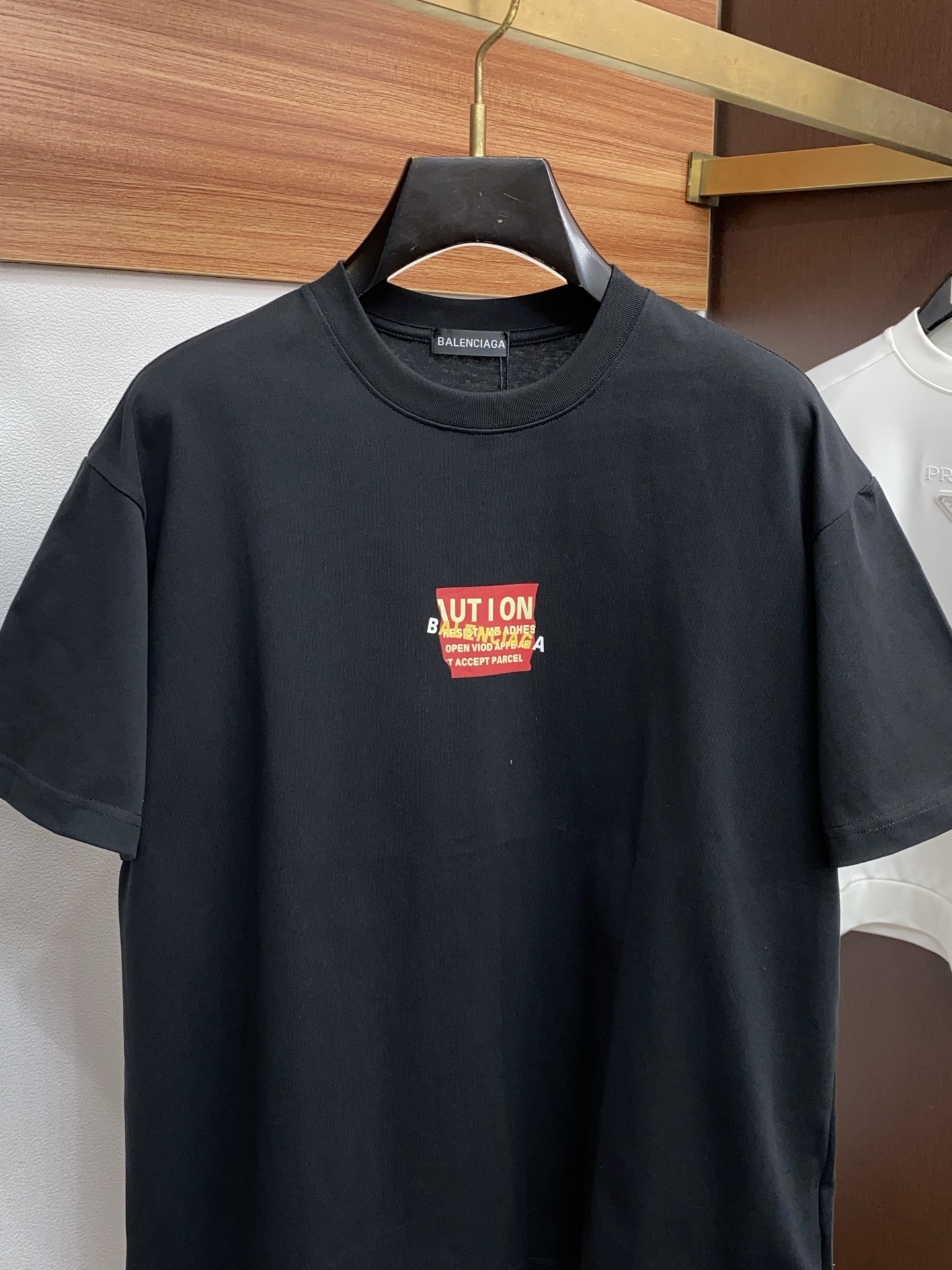 。🩵巴黎世家 26SS春夏新款 纯棉质圆领短袖 男士基础款纯白专柜短袖T恤衫！贸易公司渠道稀出，同步官网