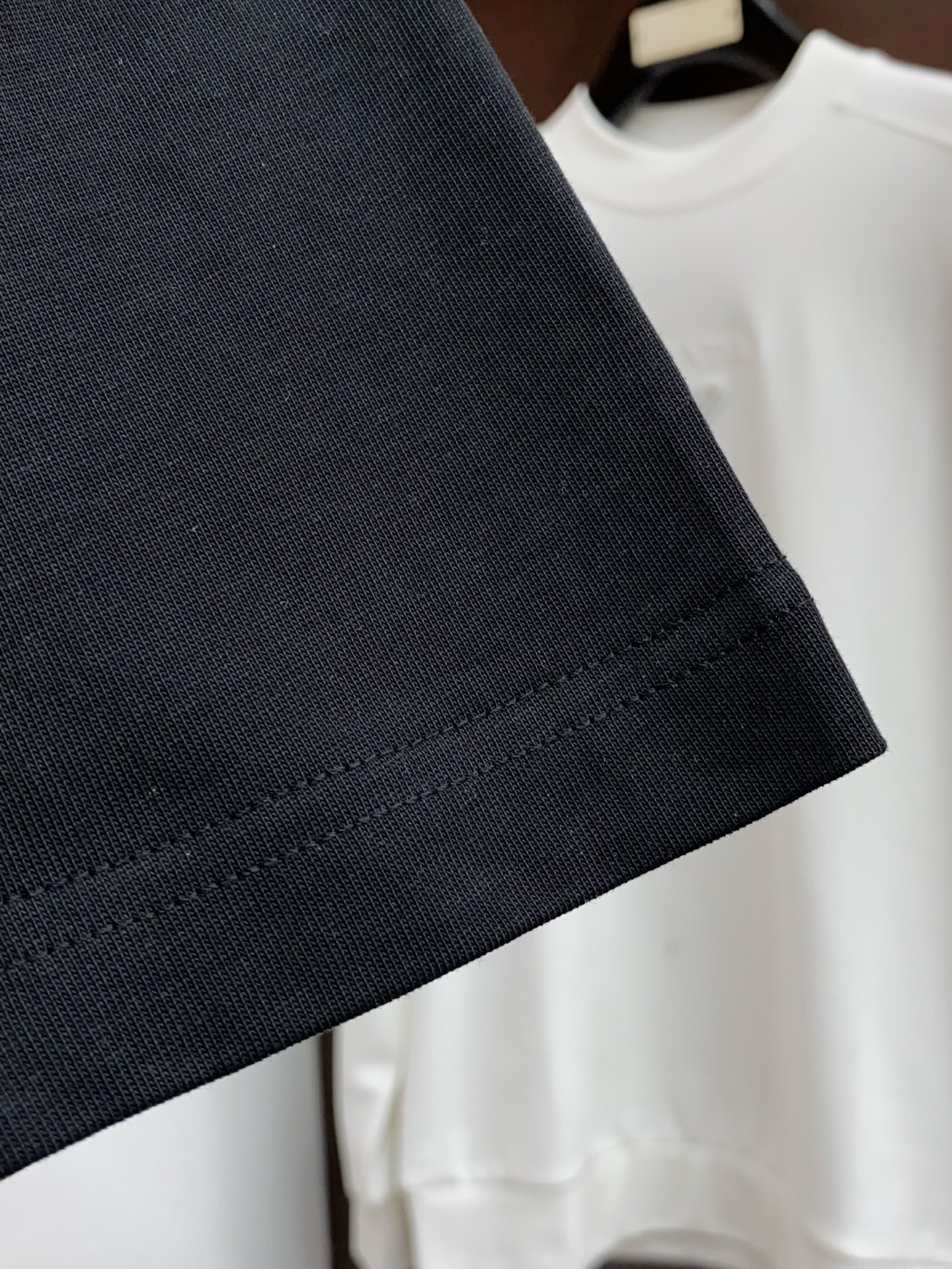 。🩵 巴黎世家 26SS春夏新款 纯棉质圆领短袖 男士基础款纯白专柜短袖T恤衫！贸易公司渠道稀出，同步官