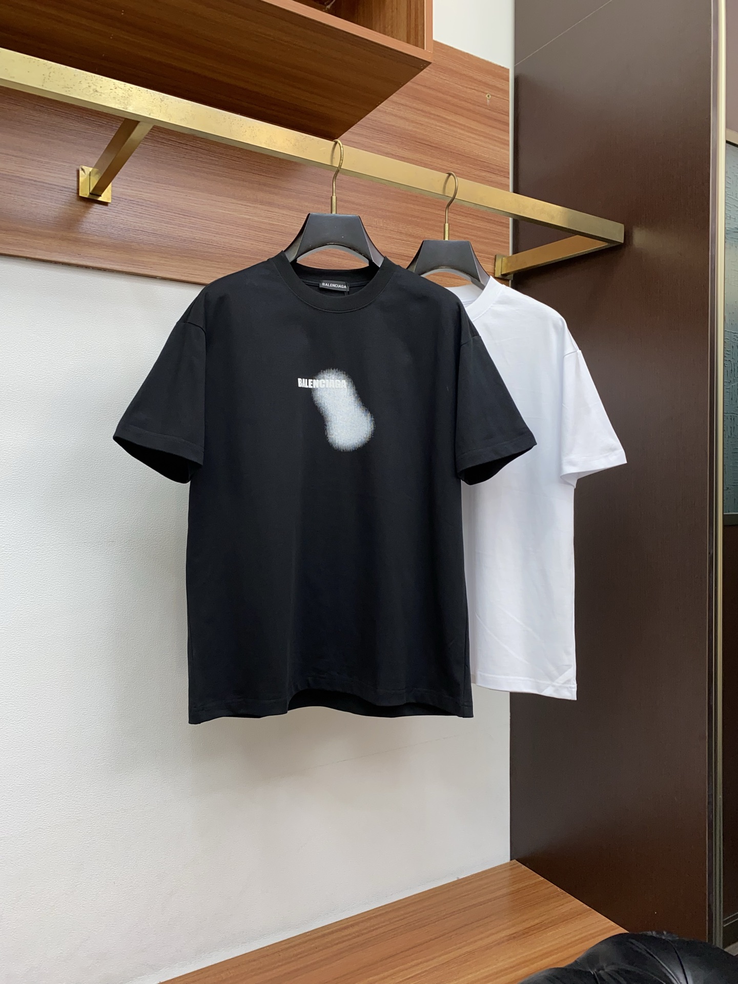 。🩵 巴黎世家 26SS春夏新款 纯棉质圆领短袖 男士基础款纯白专柜短袖T恤衫！贸易公司渠道稀出，同步官