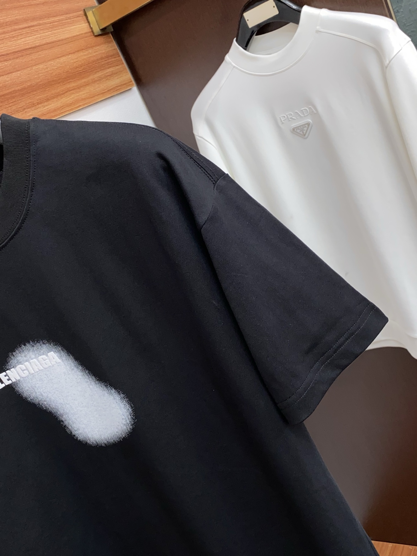 。🩵 巴黎世家 26SS春夏新款 纯棉质圆领短袖 男士基础款纯白专柜短袖T恤衫！贸易公司渠道稀出，同步官