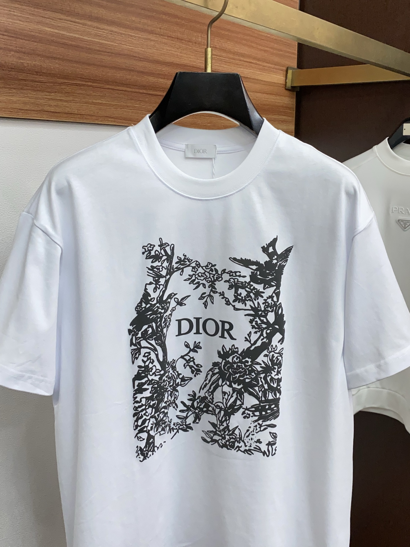 。🩵迪奥 26SS春夏新款 纯棉质圆领短袖 男士基础款纯白专柜短袖T恤衫！贸易公司渠道稀出，同步官网发售