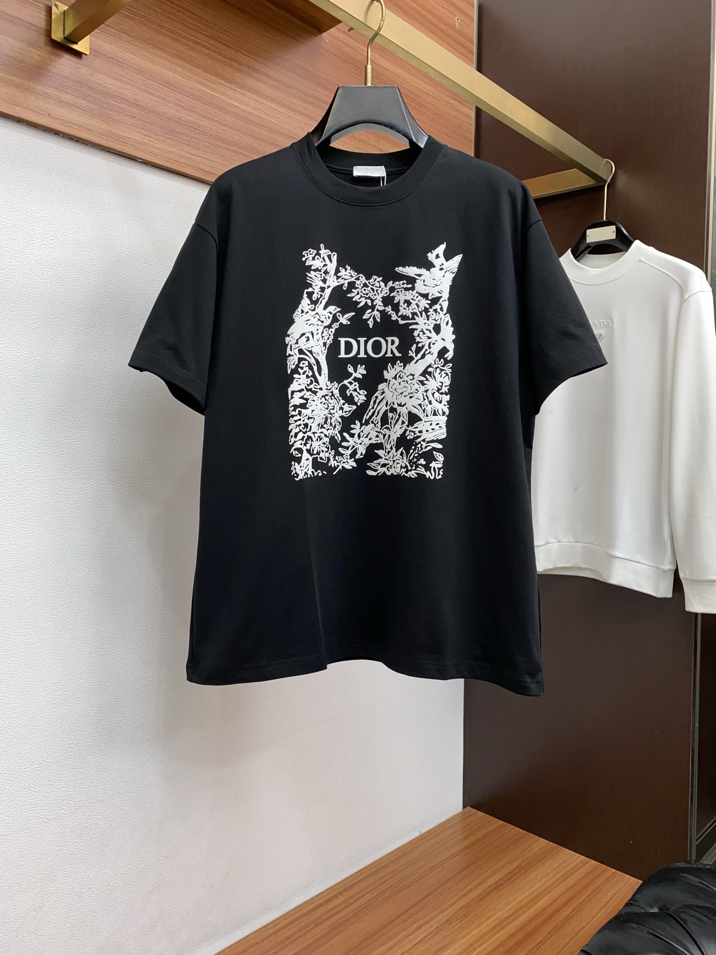 。🩵迪奥 26SS春夏新款 纯棉质圆领短袖 男士基础款纯白专柜短袖T恤衫！贸易公司渠道稀出，同步官网发售