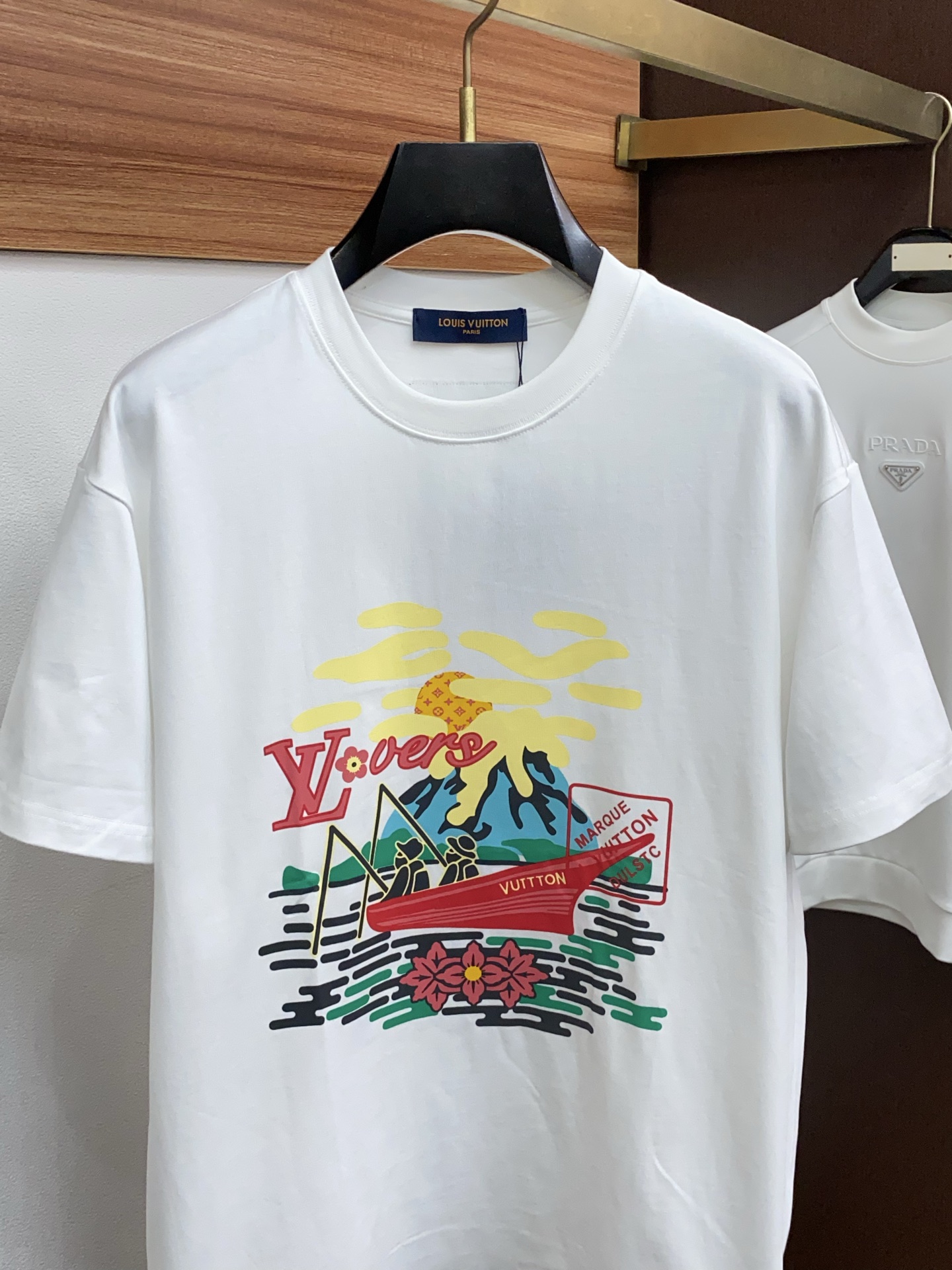 。🩵 1v路易威登 26SS春夏新款 纯棉质圆领短袖 男士基础款纯白专柜短袖T恤衫！贸易公司渠道稀出，同