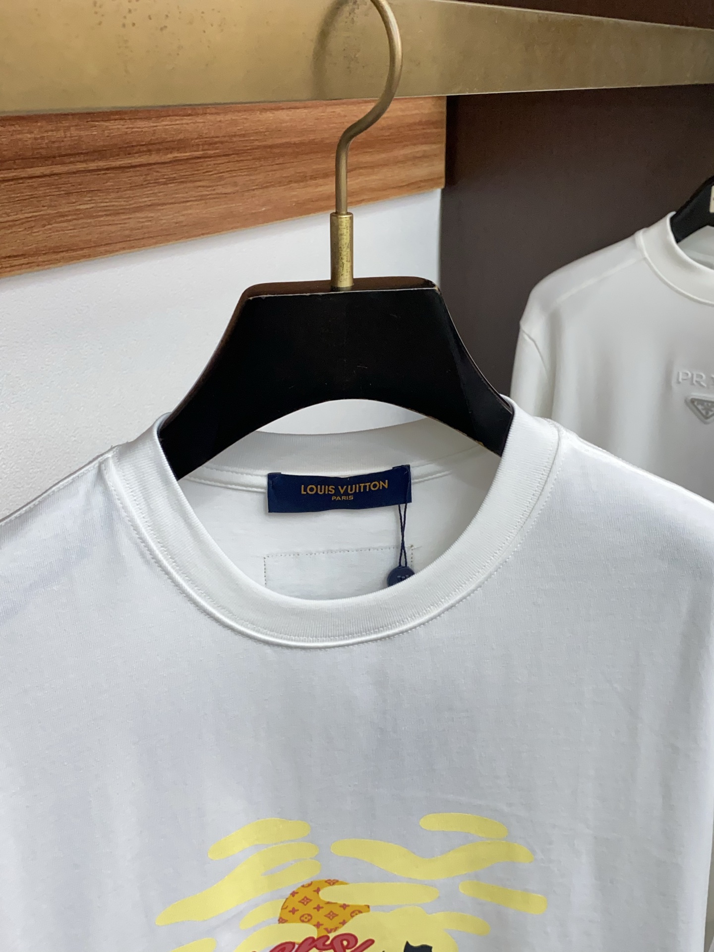 。🩵 1v路易威登 26SS春夏新款 纯棉质圆领短袖 男士基础款纯白专柜短袖T恤衫！贸易公司渠道稀出，同
