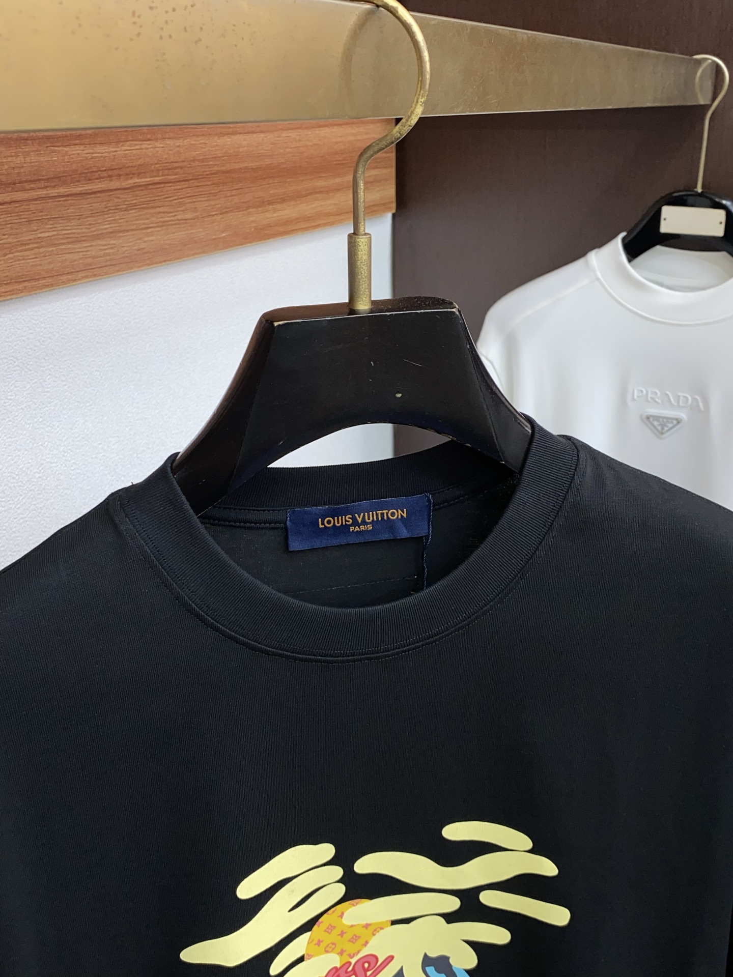 。🩵 1v路易威登 26SS春夏新款 纯棉质圆领短袖 男士基础款纯白专柜短袖T恤衫！贸易公司渠道稀出，同