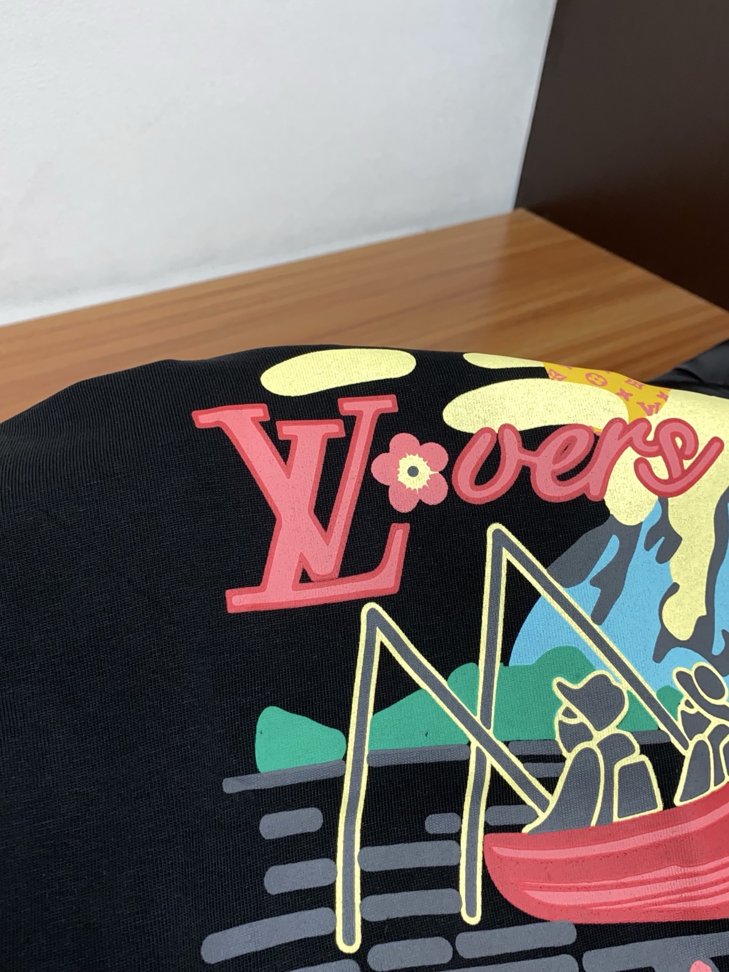 。🩵 1v路易威登 26SS春夏新款 纯棉质圆领短袖 男士基础款纯白专柜短袖T恤衫！贸易公司渠道稀出，同