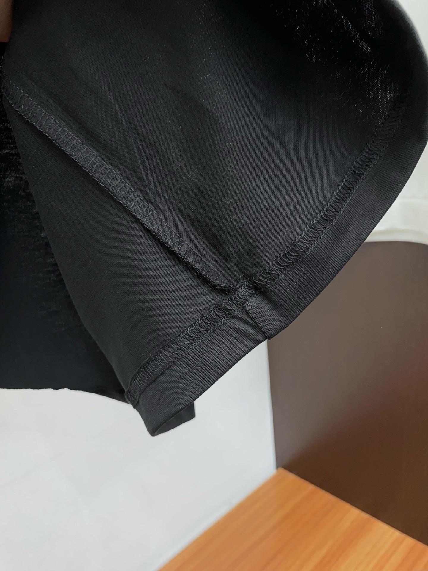 。🩵 1v路易威登 26SS春夏新款 纯棉质圆领短袖 男士基础款纯白专柜短袖T恤衫！贸易公司渠道稀出，同