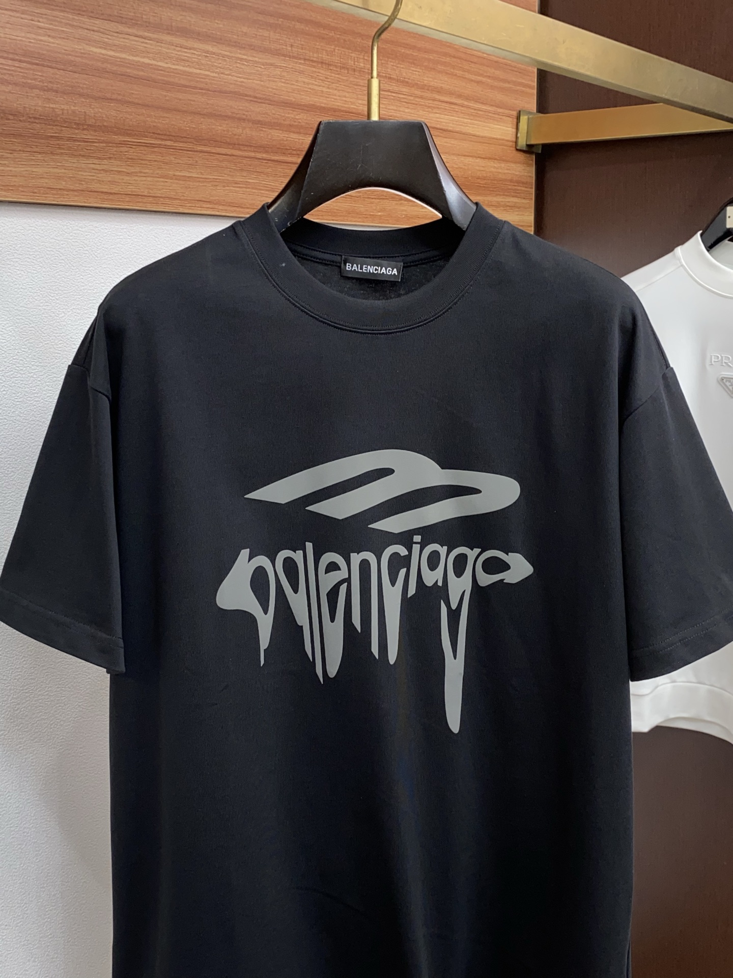 。🩵巴黎世家 26SS春夏新款 纯棉质圆领短袖 男士基础款纯白专柜短袖T恤衫！贸易公司渠道稀出，同步官网