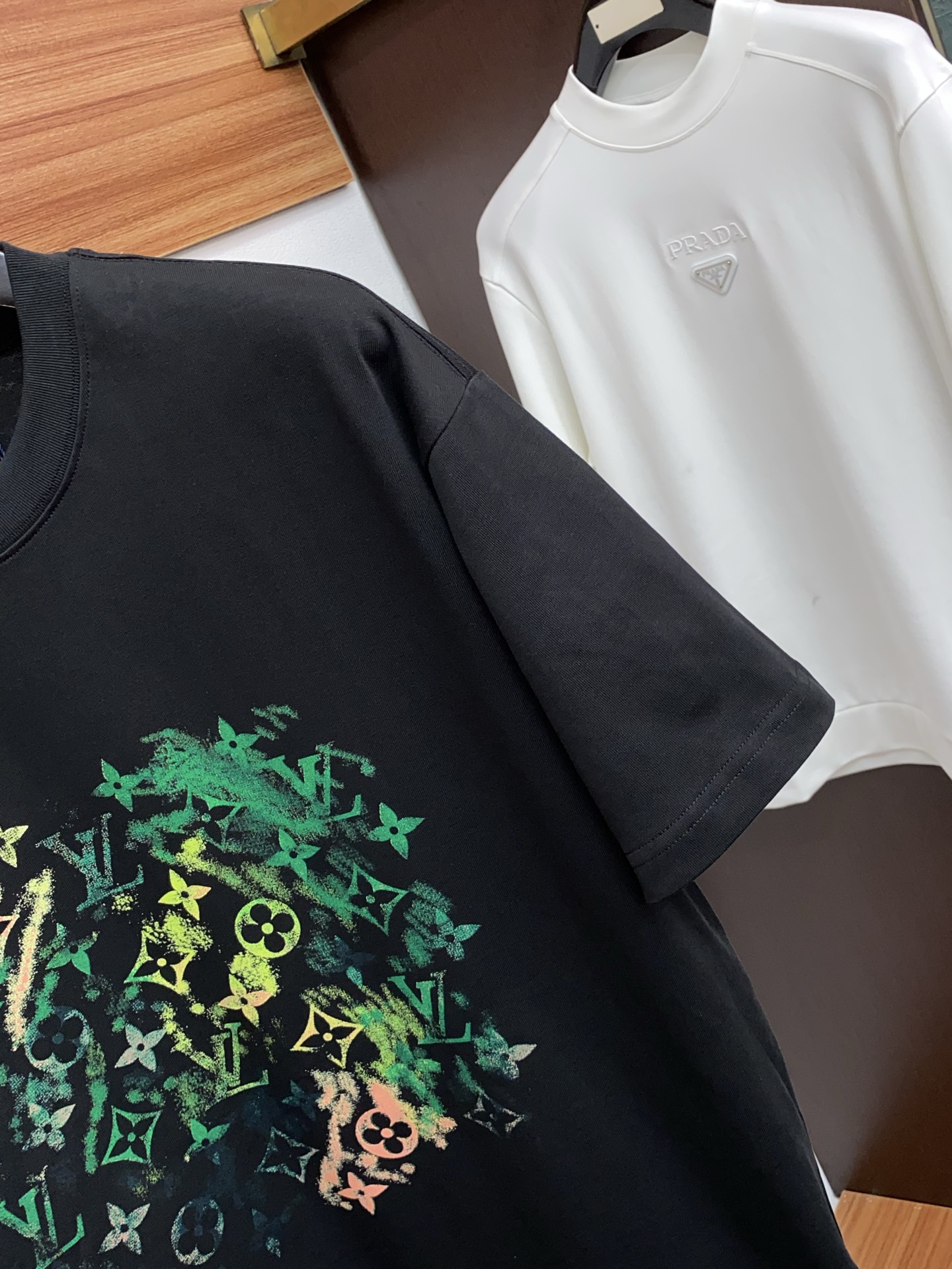 。🩵1v路易威登 26SS春夏新款 纯棉质圆领短袖 男士基础款纯白专柜短袖T恤衫！贸易公司渠道稀出，同步