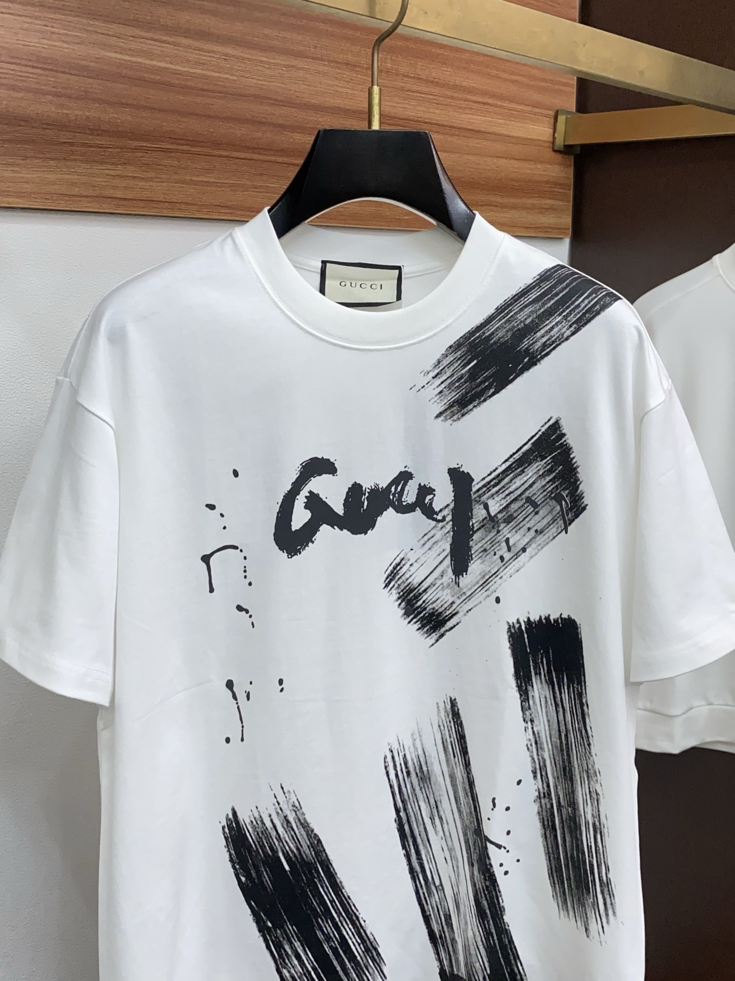 。🩵古奇 26SS春夏新款 纯棉质圆领短袖 男士基础款纯白专柜短袖T恤衫！贸易公司渠道稀出，同步官网发售