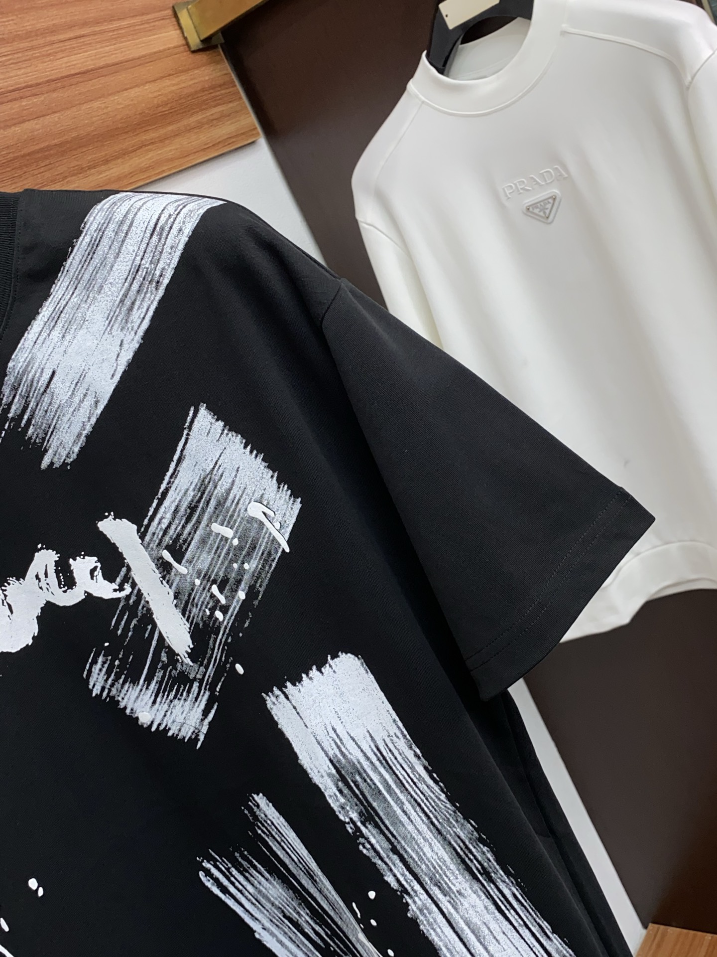 。🩵 古奇 26SS春夏新款 纯棉质圆领短袖 男士基础款纯白专柜短袖T恤衫！贸易公司渠道稀出，同步官网发