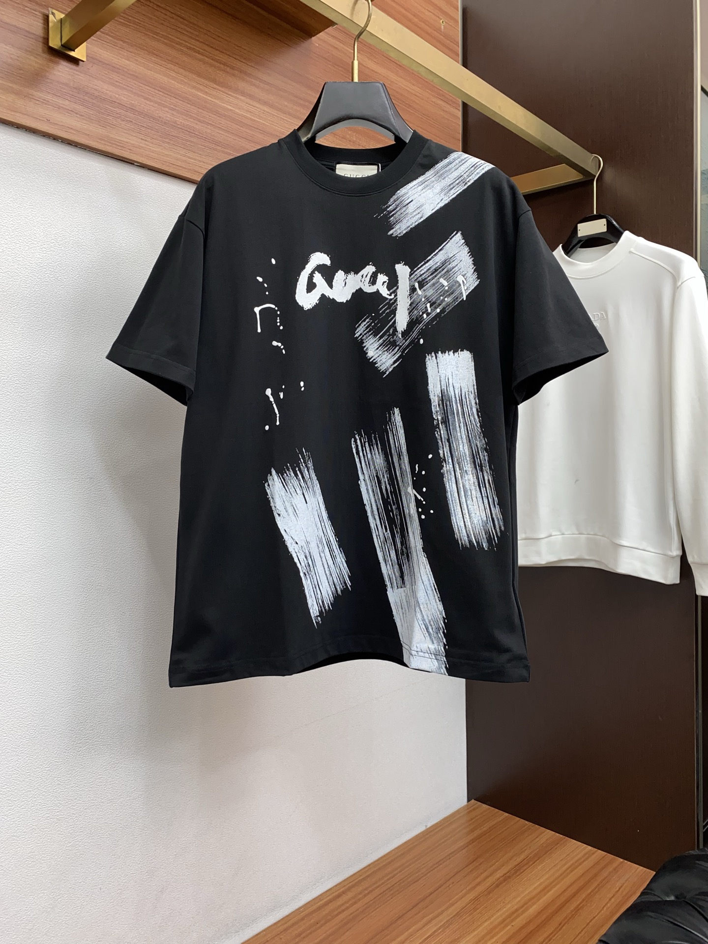 。🩵 古奇 26SS春夏新款 纯棉质圆领短袖 男士基础款纯白专柜短袖T恤衫！贸易公司渠道稀出，同步官网发