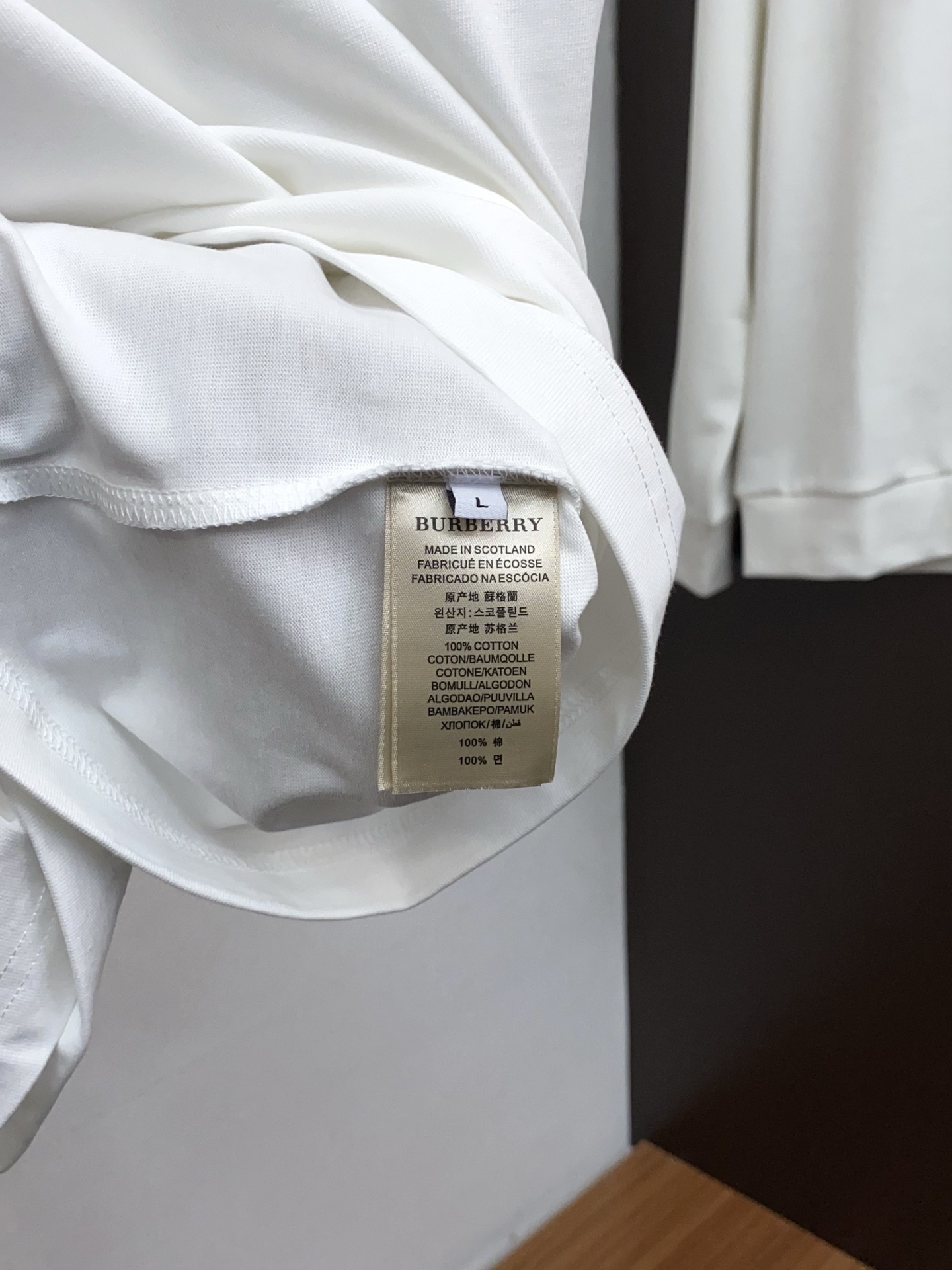 。🩵巴宝莉 26SS春夏新款 纯棉质圆领短袖 男士基础款纯白专柜短袖T恤衫！贸易公司渠道稀出，同步官网发