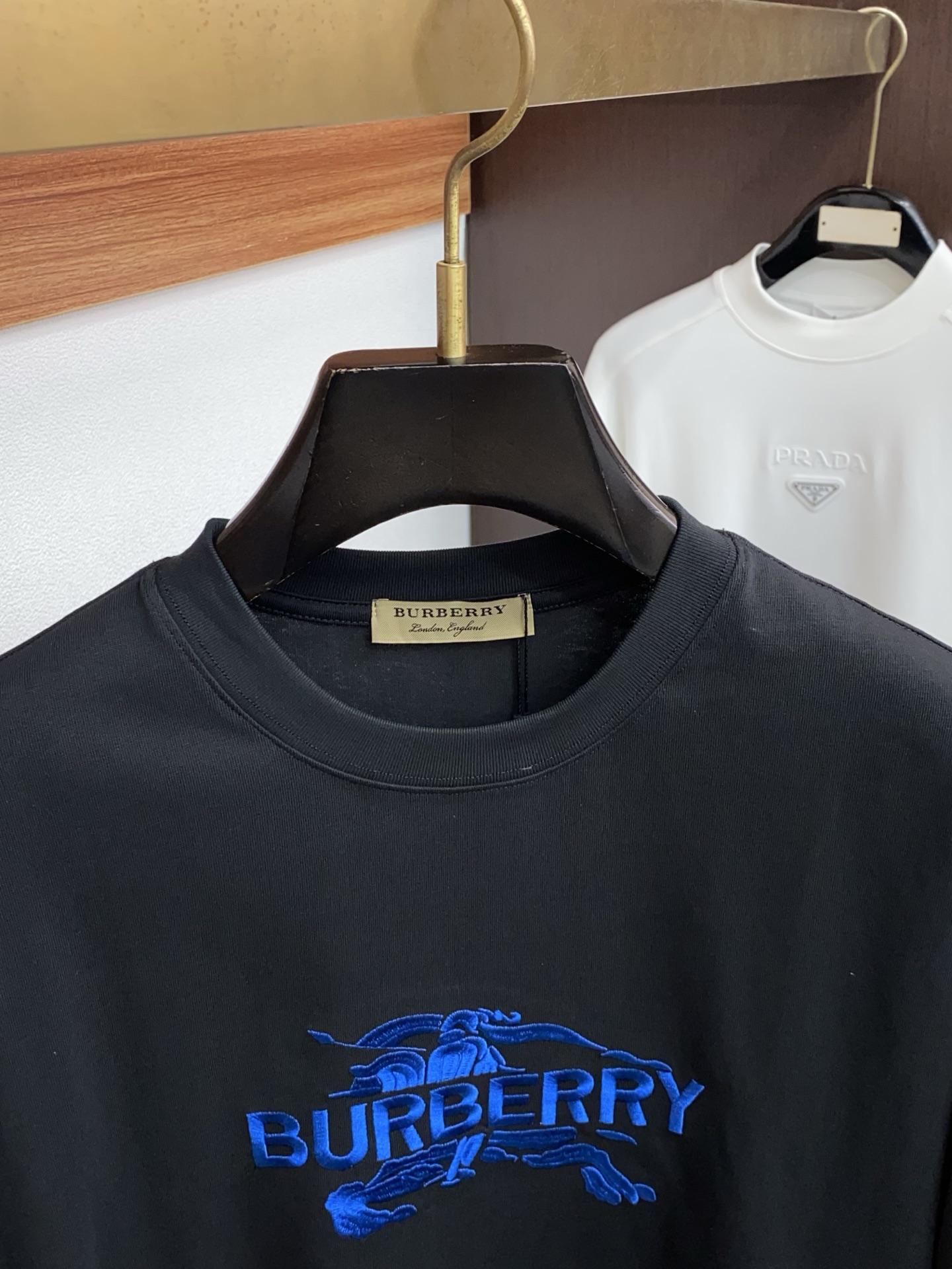 。🩵 巴宝莉 26SS春夏新款 纯棉质圆领短袖 男士基础款纯白专柜短袖T恤衫！贸易公司渠道稀出，同步官网