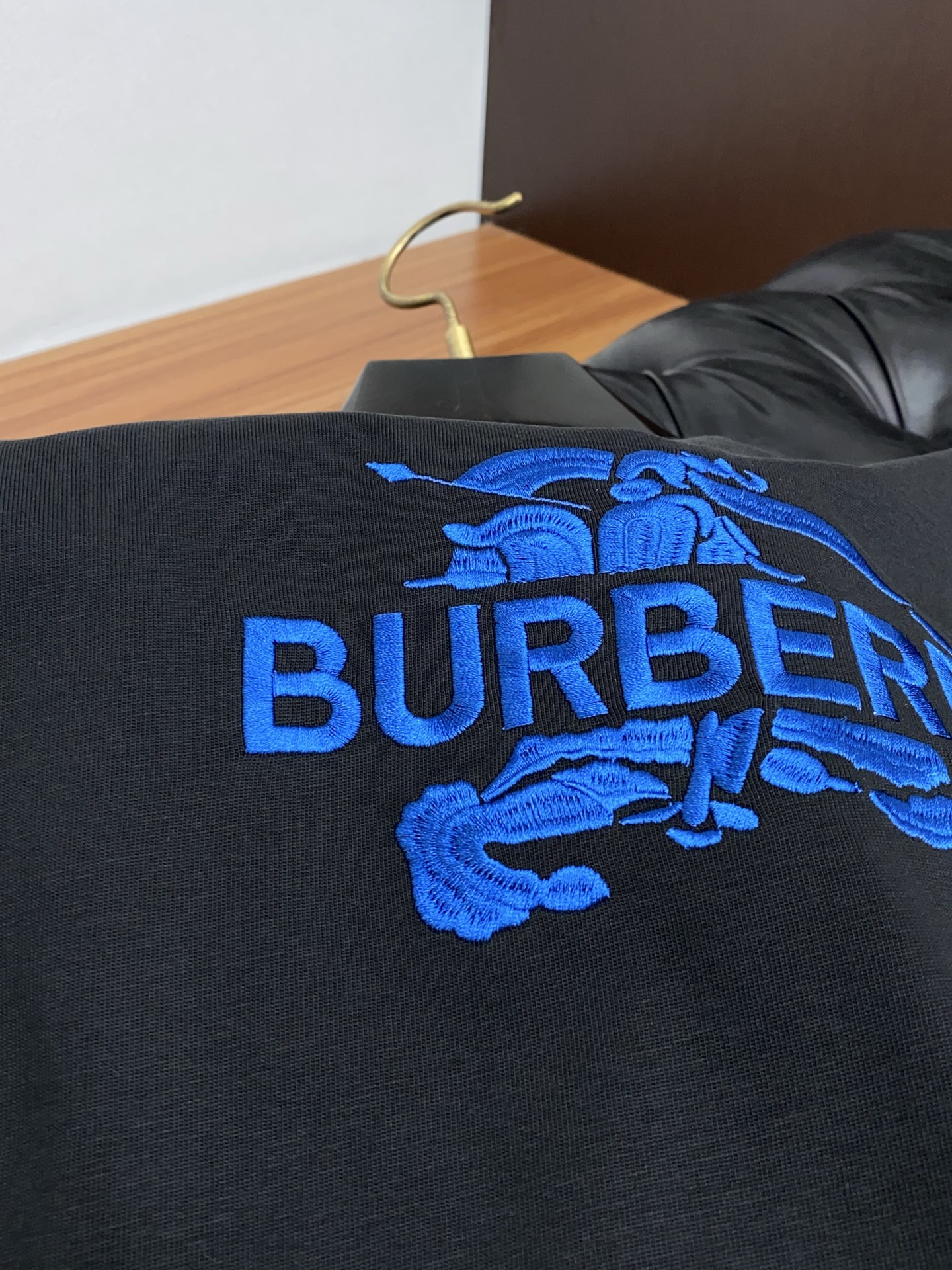 。🩵 巴宝莉 26SS春夏新款 纯棉质圆领短袖 男士基础款纯白专柜短袖T恤衫！贸易公司渠道稀出，同步官网