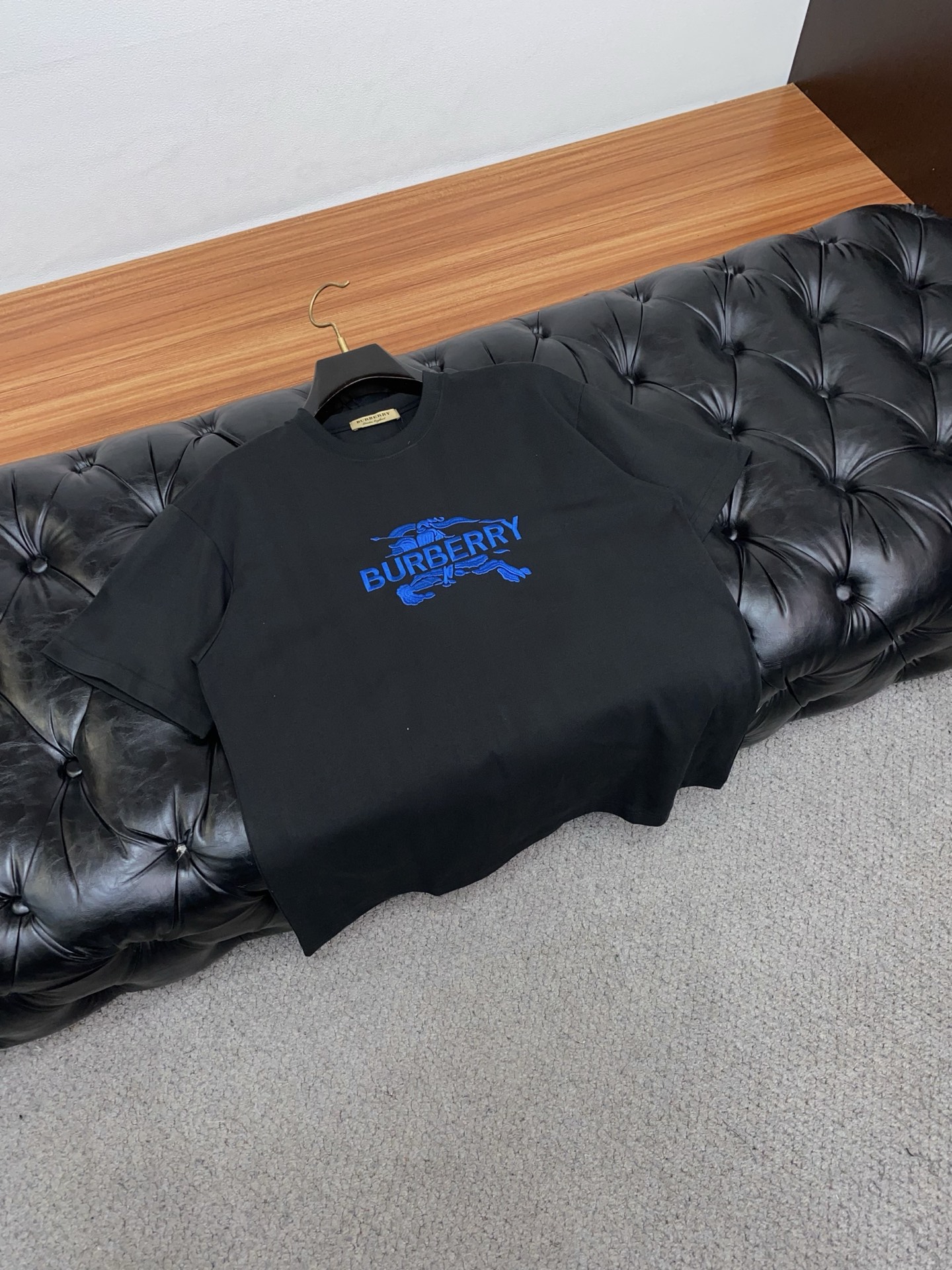 。🩵 巴宝莉 26SS春夏新款 纯棉质圆领短袖 男士基础款纯白专柜短袖T恤衫！贸易公司渠道稀出，同步官网