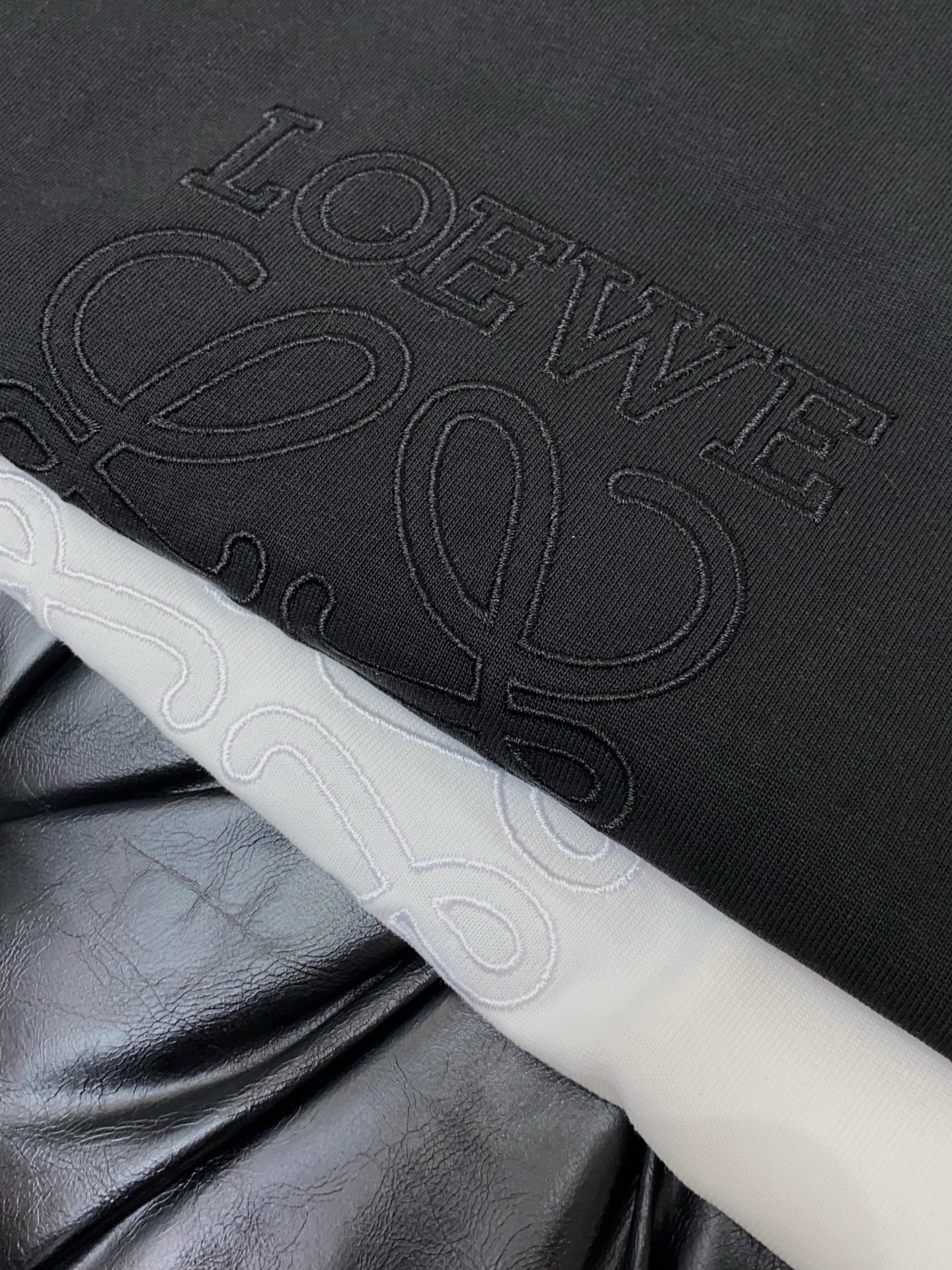 。🩵 罗意威 26SS春夏新款 纯棉质圆领短袖 男士基础款纯白专柜短袖T恤衫！贸易公司渠道稀出，同步官网