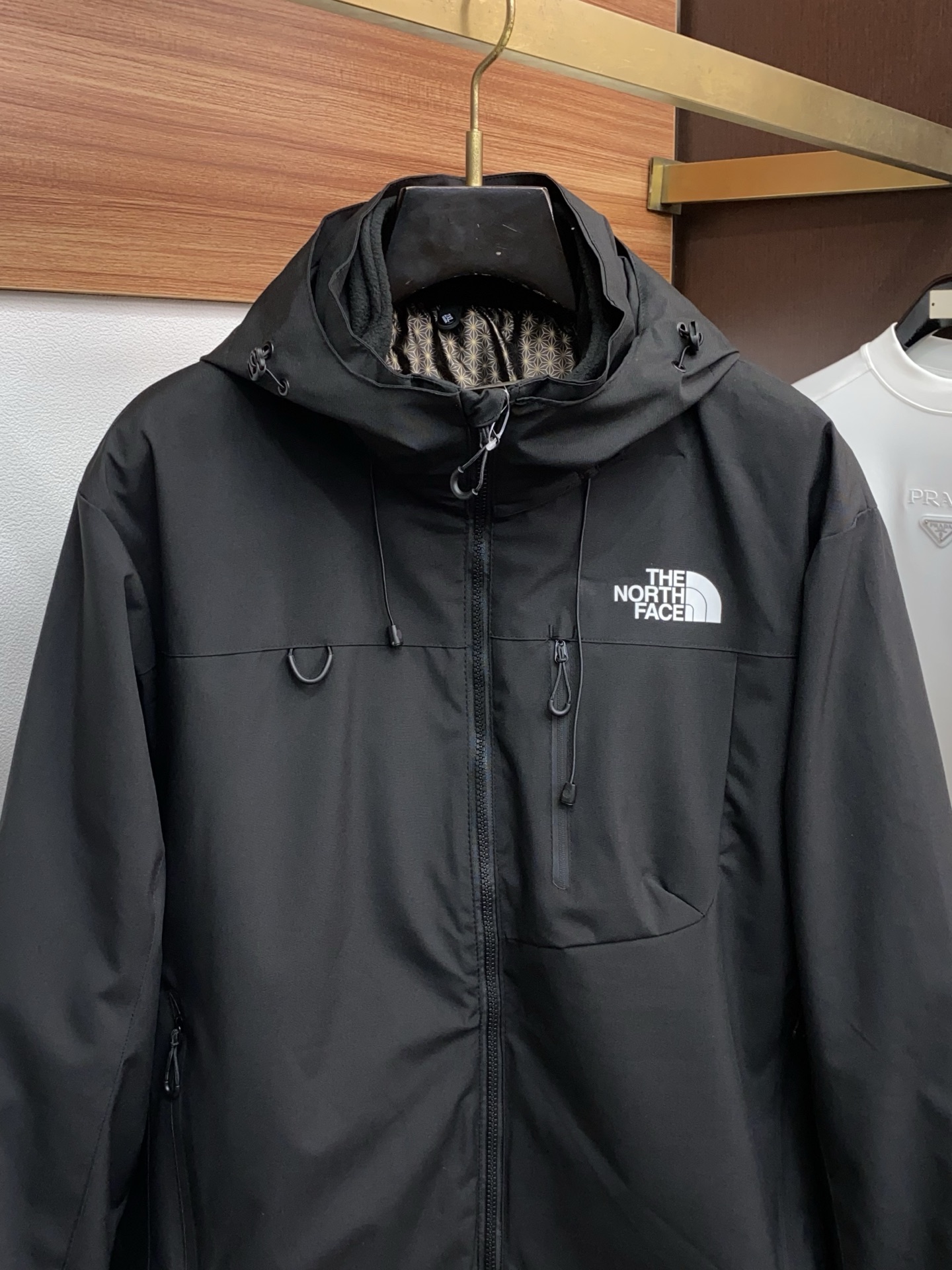 TheNorthFace北面冲锋衣2合1两件套户外徒步防风防水透汽外套+棉外套很推荐的一款户外冲锋衣版型