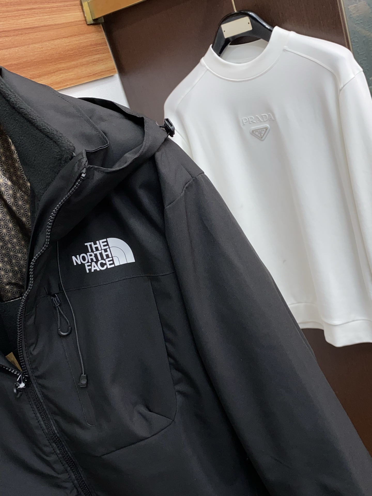 TheNorthFace北面冲锋衣2合1两件套户外徒步防风防水透汽外套+棉外套很推荐的一款户外冲锋衣版型