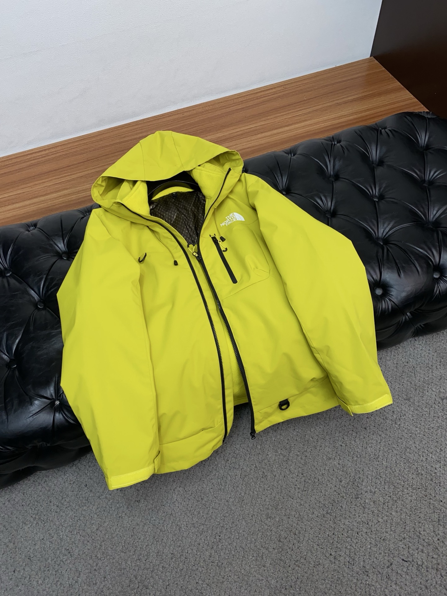 TheNorthFace北面冲锋衣2合1两件套户外徒步防风防水透汽外套+棉外套很推荐的一款户外冲锋衣版型