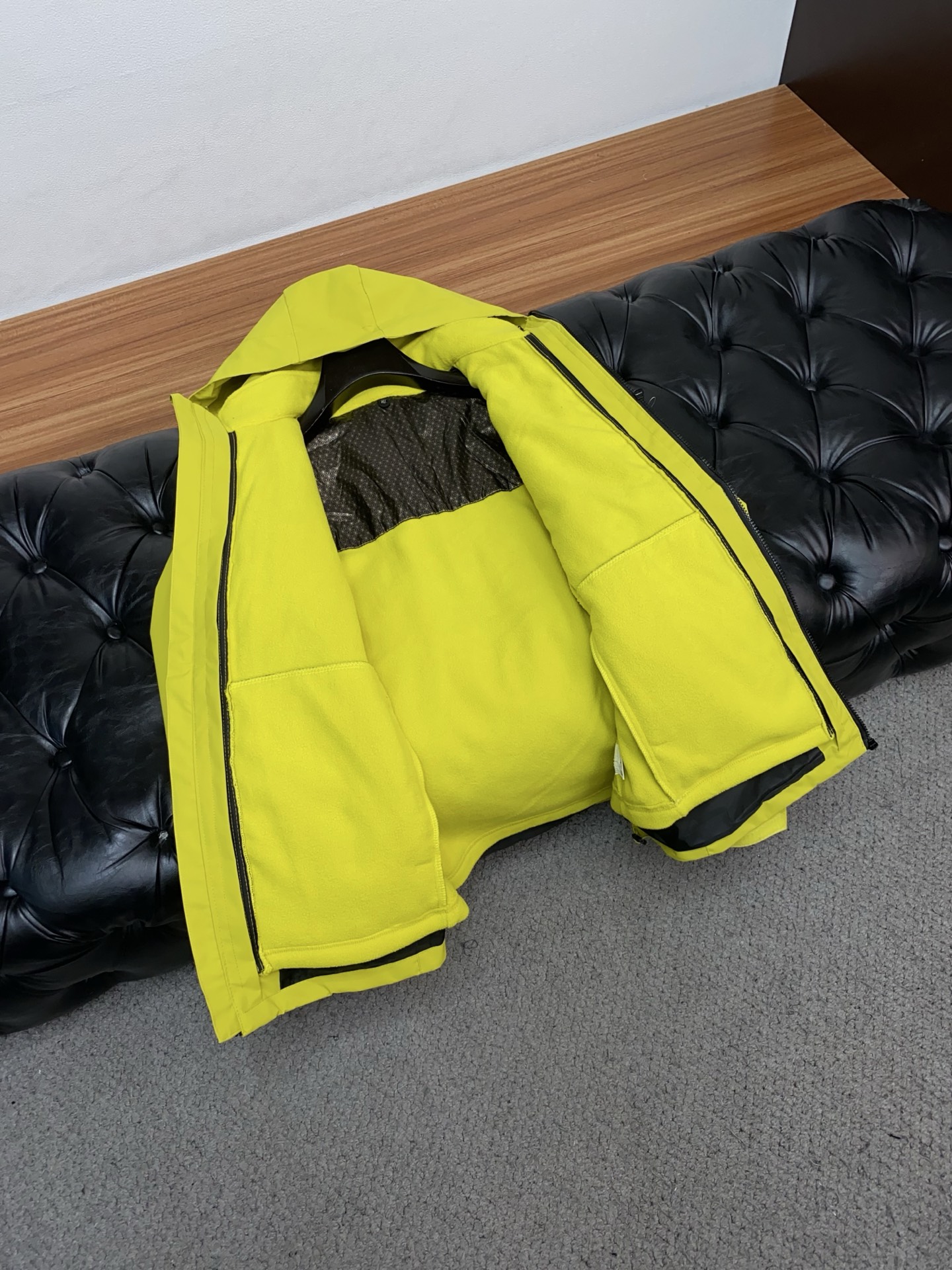 TheNorthFace北面冲锋衣2合1两件套户外徒步防风防水透汽外套+棉外套很推荐的一款户外冲锋衣版型