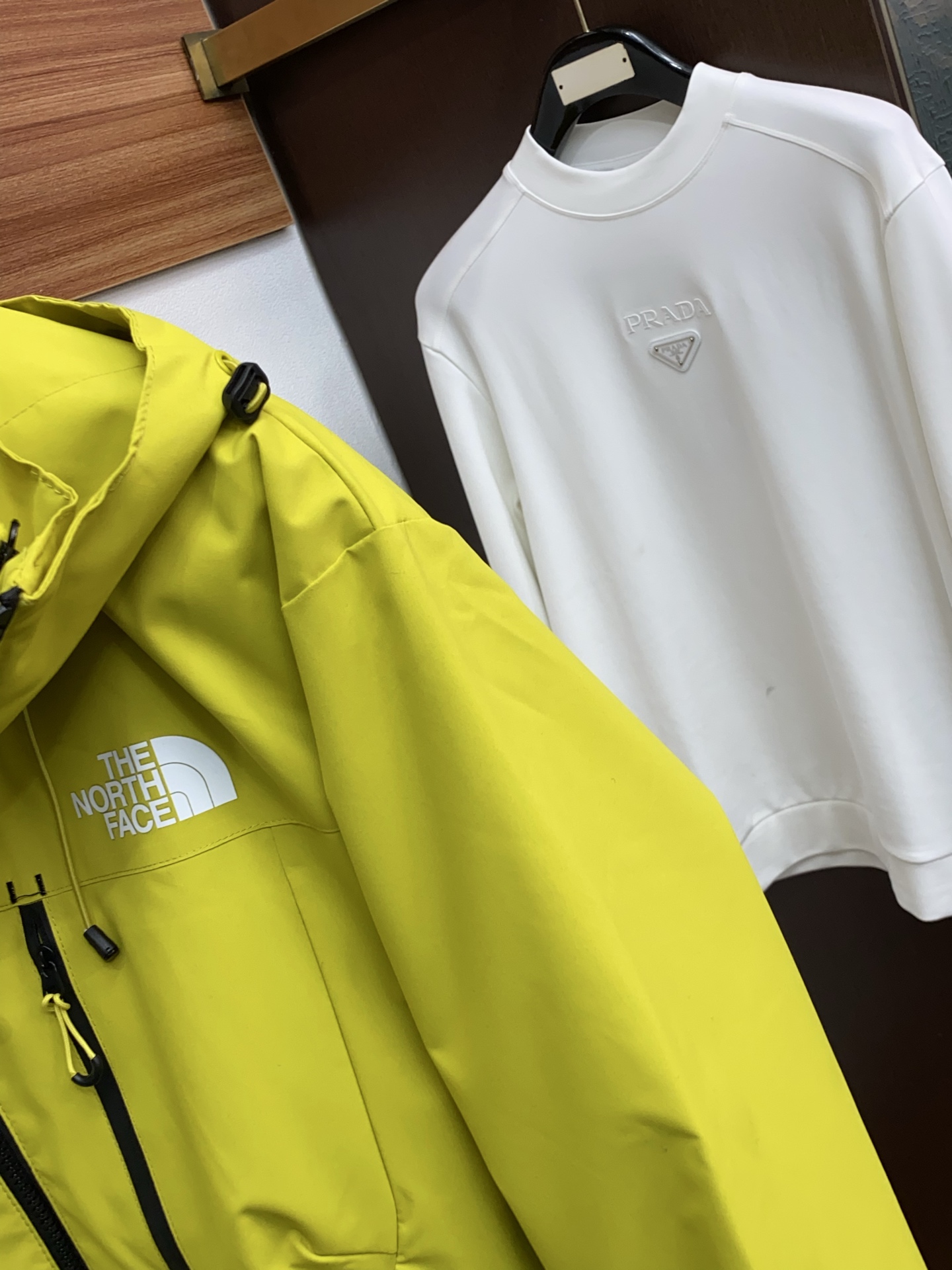 TheNorthFace北面冲锋衣2合1两件套户外徒步防风防水透汽外套+棉外套很推荐的一款户外冲锋衣版型