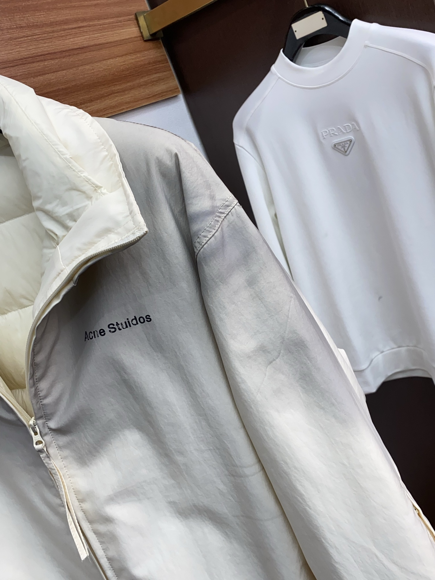 Acne25秋冬男士时尚羽绒服 轻奢时尚休闲风格，轻盈保暖柔软！低调系列时尚百搭，就是有型！香港贸易订单