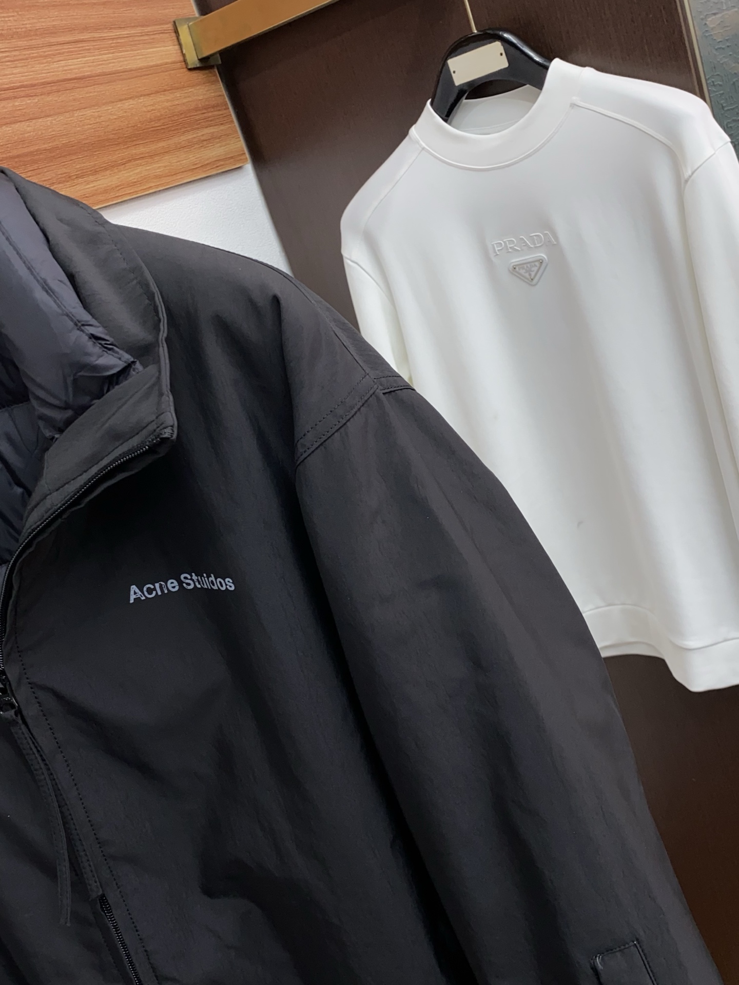 Acne25秋冬男士时尚羽绒服 轻奢时尚休闲风格，轻盈保暖柔软！低调系列时尚百搭，就是有型！香港贸易订单