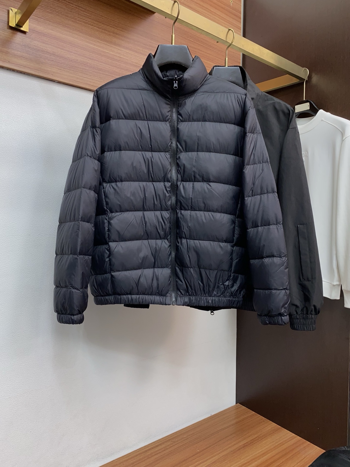 Acne25秋冬男士时尚羽绒服 轻奢时尚休闲风格，轻盈保暖柔软！低调系列时尚百搭，就是有型！香港贸易订单