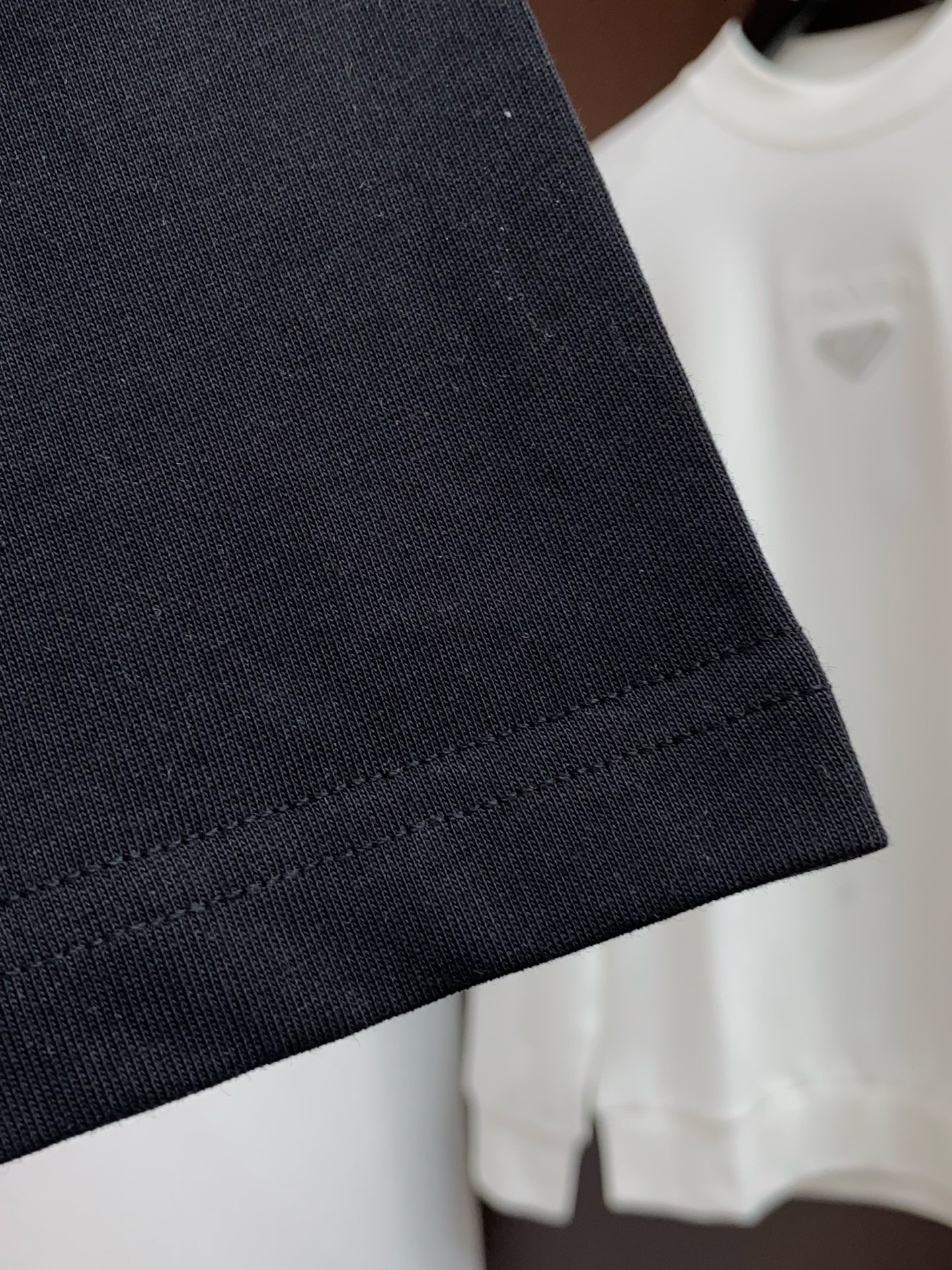 。🩵26SS春夏新款 纯棉质圆领短袖 男士基础款纯白专柜短袖T恤衫！贸易公司渠道稀出，同步官网发售！基础