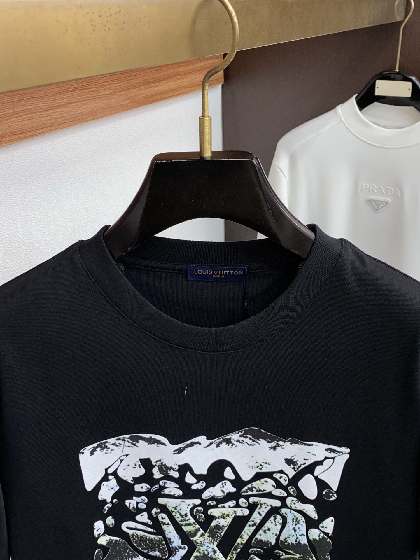 。🩵26SS春夏新款 纯棉质圆领短袖 男士基础款纯白专柜短袖T恤衫！贸易公司渠道稀出，同步官网发售！基础