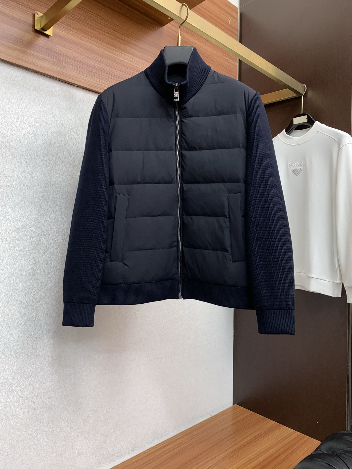 lp🆕 诺悠翩雅 秋冬最新原版 羽绒服内填充白鸭绒 ，回弹性与保暖性兼圣品！这款采用国内客供顶级的尼龙织