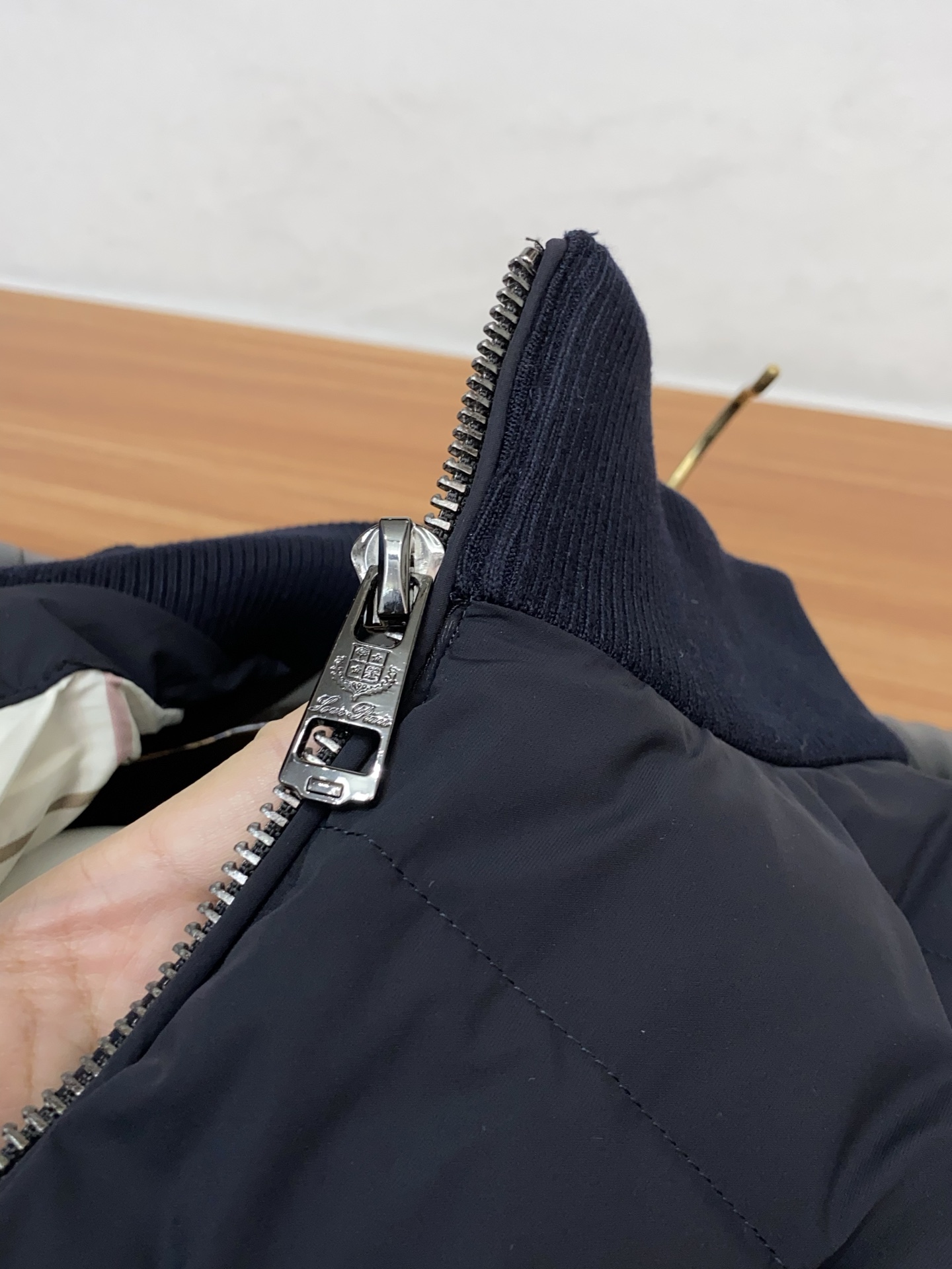 lp🆕 诺悠翩雅 秋冬最新原版 羽绒服内填充白鸭绒 ，回弹性与保暖性兼圣品！这款采用国内客供顶级的尼龙织