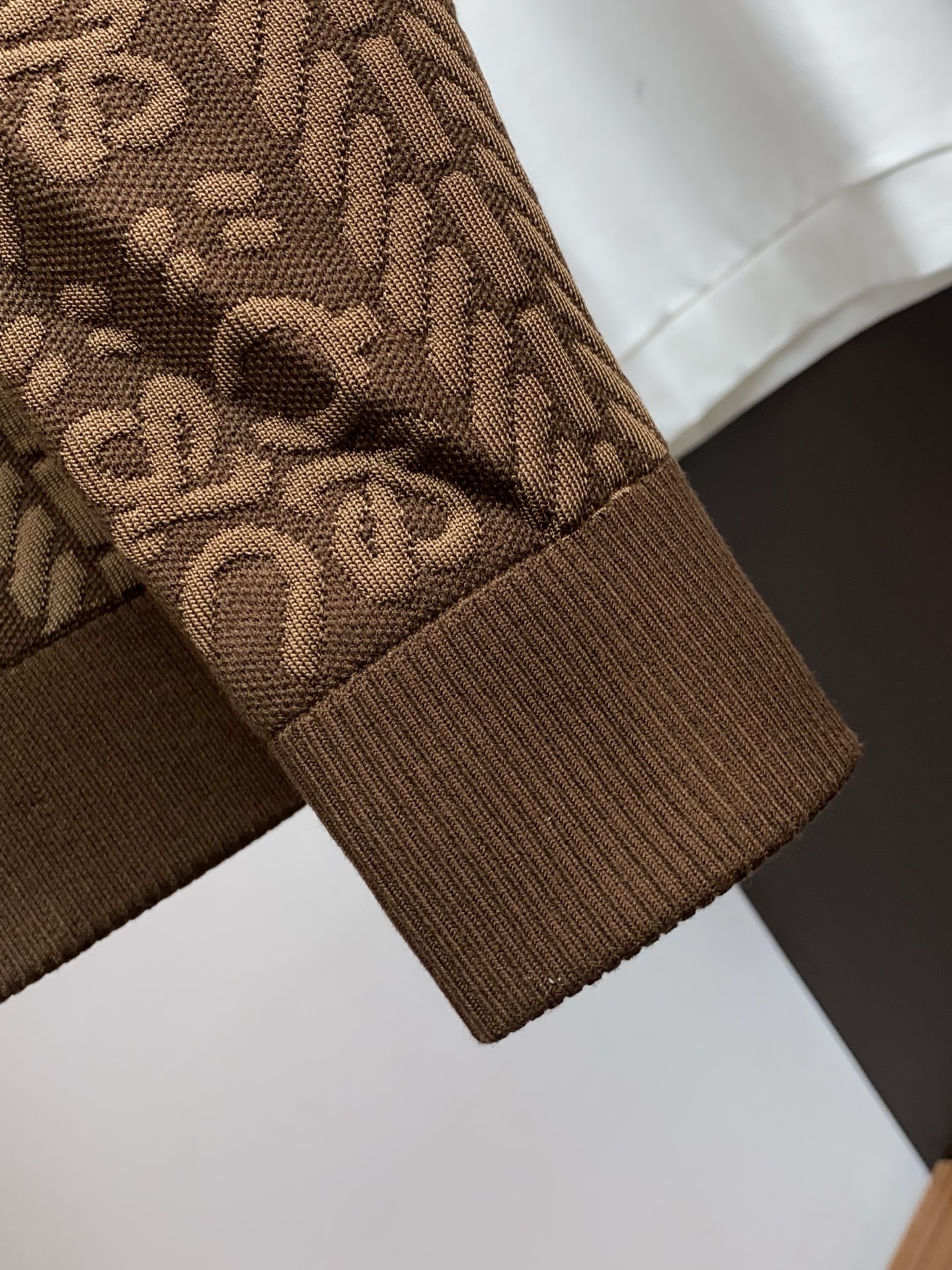 罗意威 高端推荐牛货 2025秋冬款商务翻领男士夹克外套 贵族血统 蓬松感十足 御寒神器 高端顶尖一线成