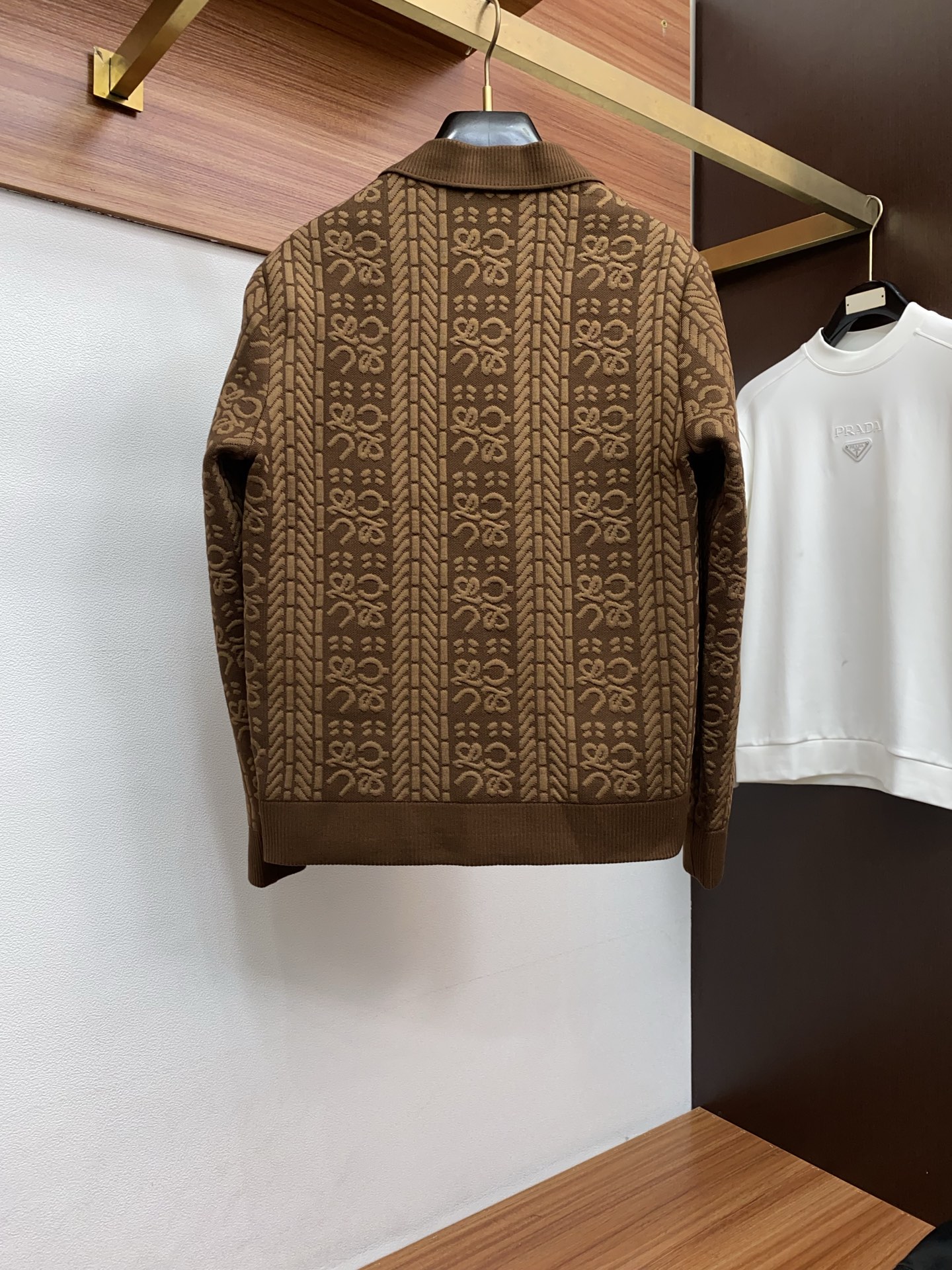 罗意威 高端推荐牛货 2025秋冬款商务翻领男士夹克外套 贵族血统 蓬松感十足 御寒神器 高端顶尖一线成