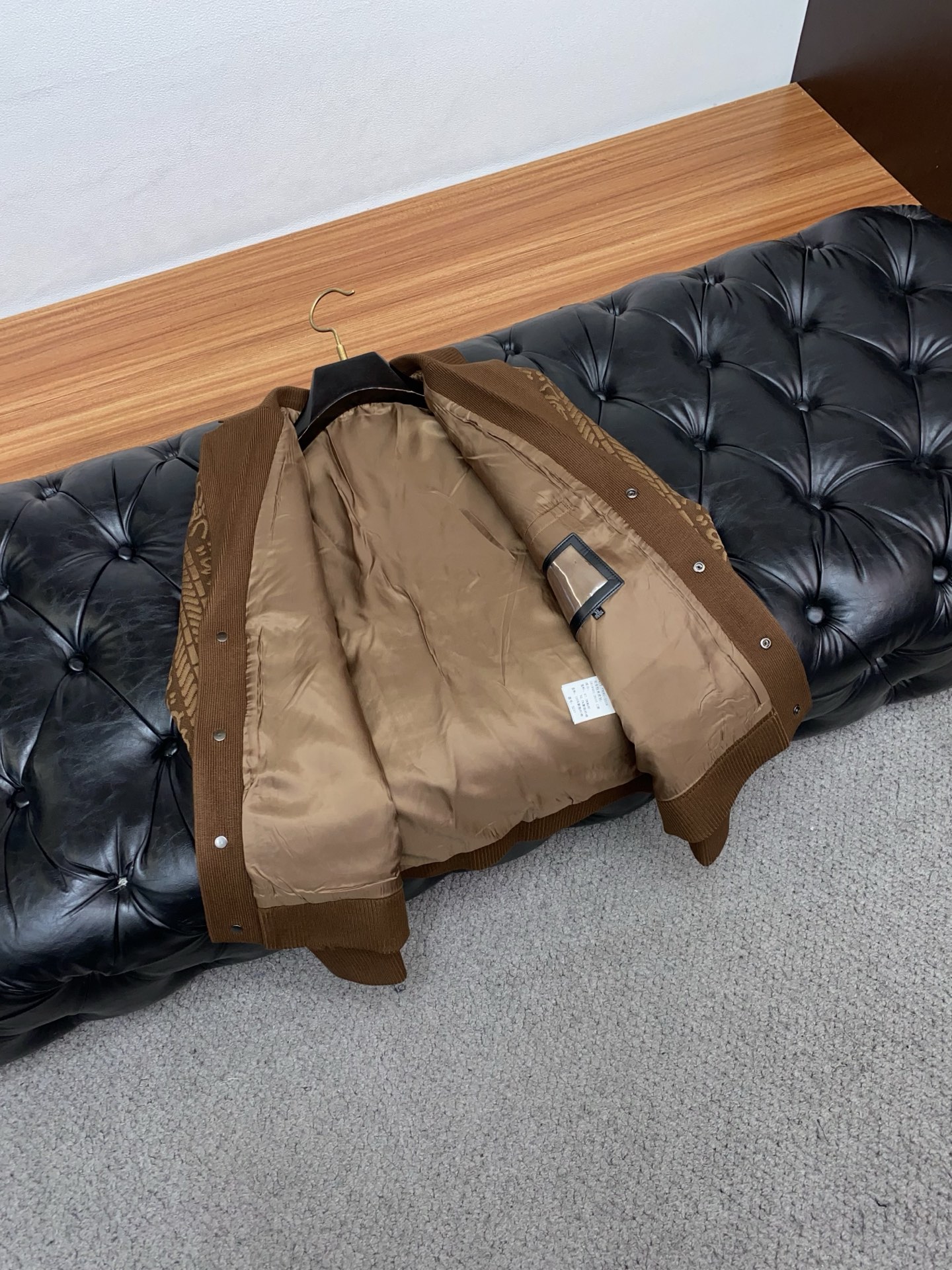 罗意威 高端推荐牛货 2025秋冬款商务翻领男士夹克外套 贵族血统 蓬松感十足 御寒神器 高端顶尖一线成