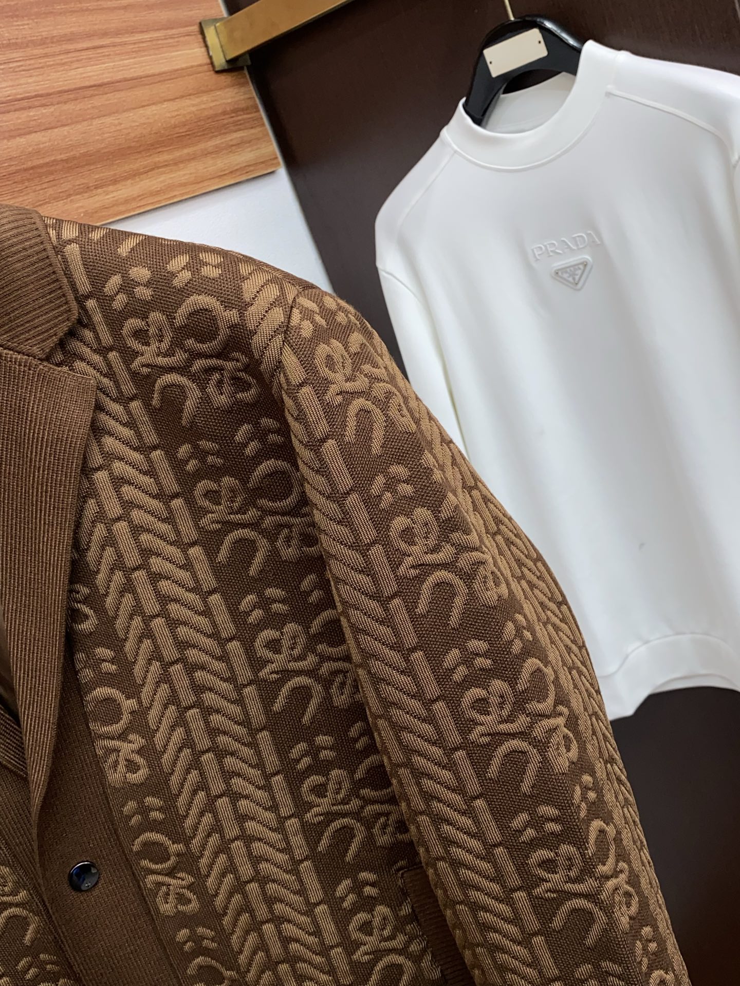 罗意威 高端推荐牛货 2025秋冬款商务翻领男士夹克外套 贵族血统 蓬松感十足 御寒神器 高端顶尖一线成