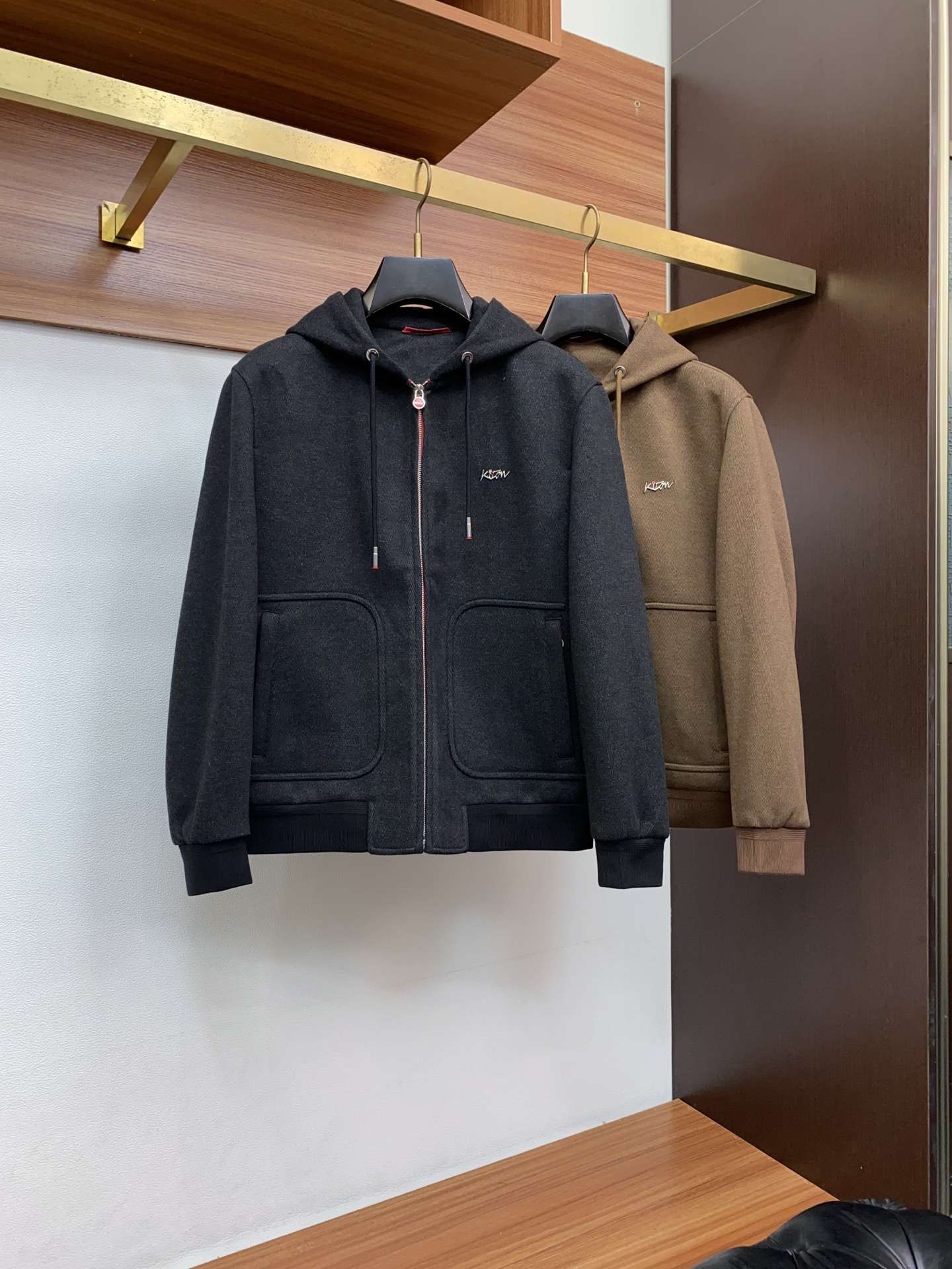 kiton 高端推荐牛货 2025秋冬款男士夹克外套 贵族血统 蓬松感十足 御寒神器 高端顶尖一线成衣，