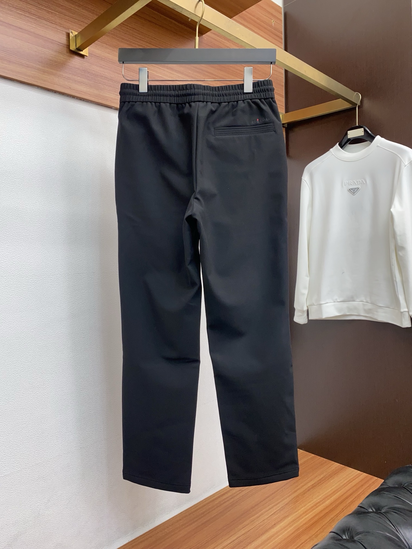 kiton 2025ss秋冬新品 重工面料版型挺直 男士精品休闲裤顶级面料休闲裤，最新款上身版型无敌正!