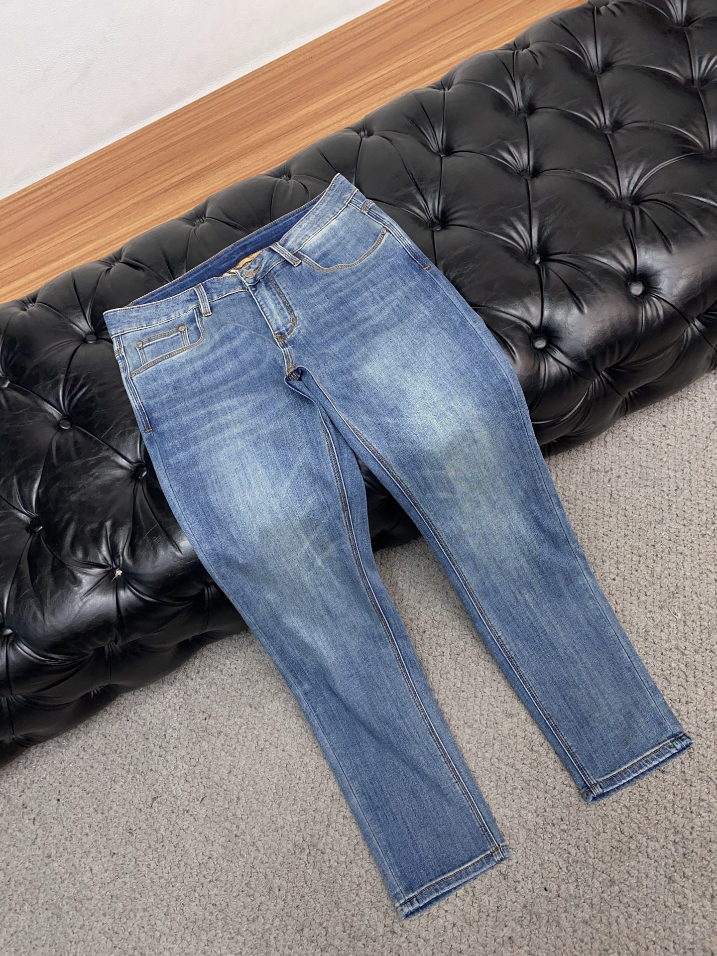 巴宝莉 高端定制、2026早春最新款牛仔裤 柜台同步发售 原版定制复刻 客供五金辅料 原单品质 进口牛仔