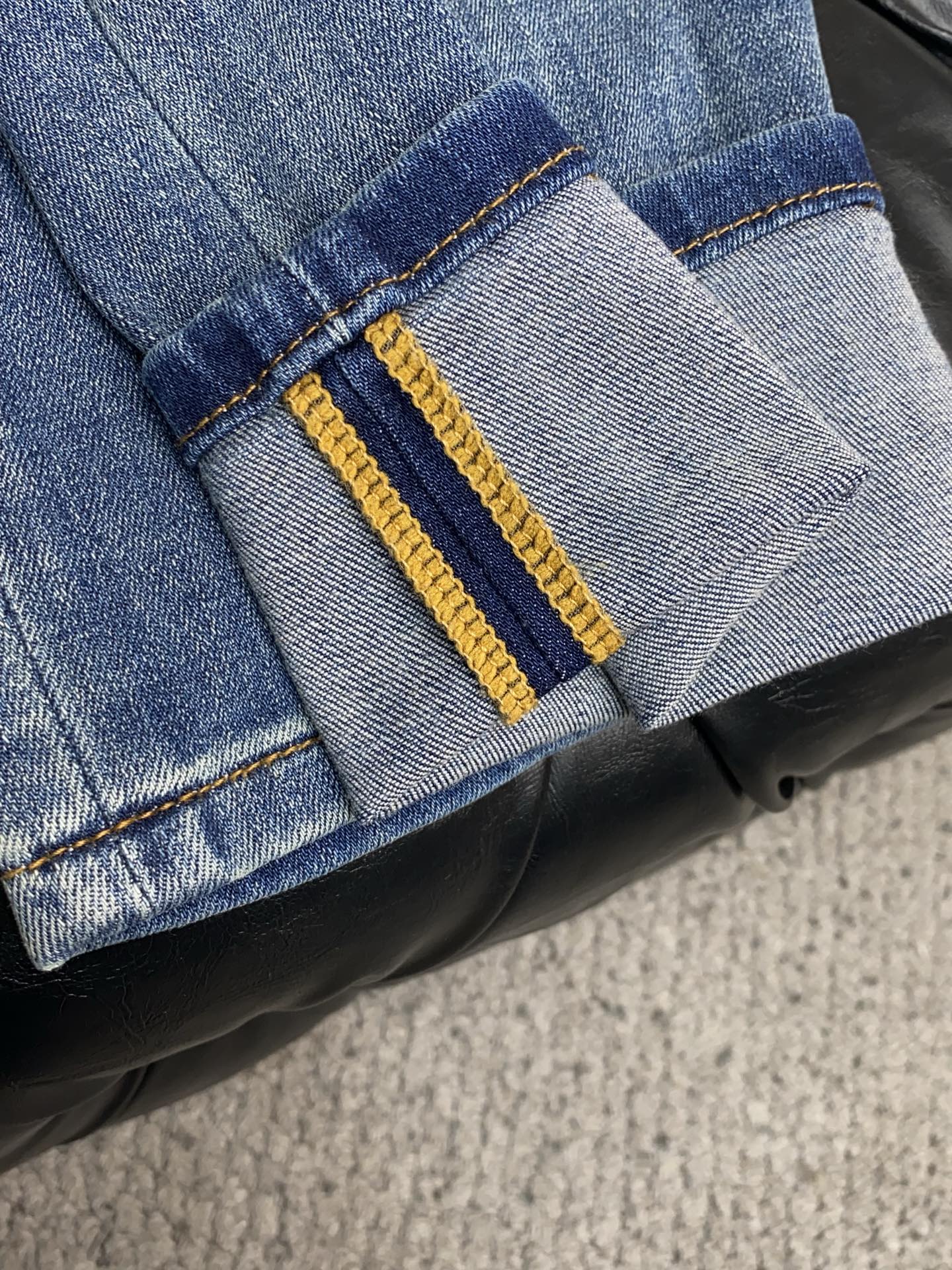 巴宝莉 高端定制、2026早春最新款牛仔裤 柜台同步发售 原版定制复刻 客供五金辅料 原单品质 进口牛仔