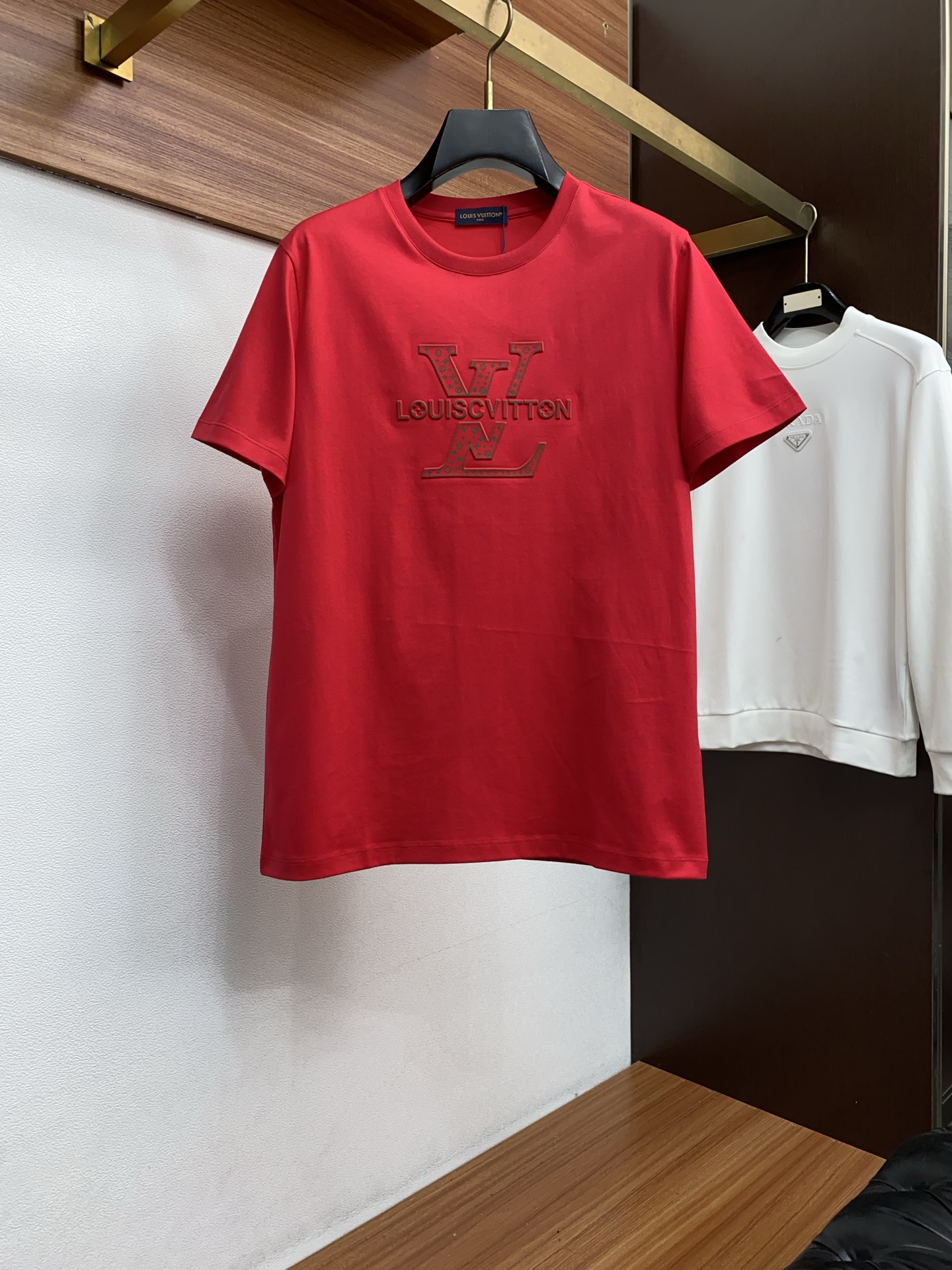 루이비통 2026SS 로고 코튼 라운드넥 반팔 티셔츠 1213 Louis Vuitton T Shirt