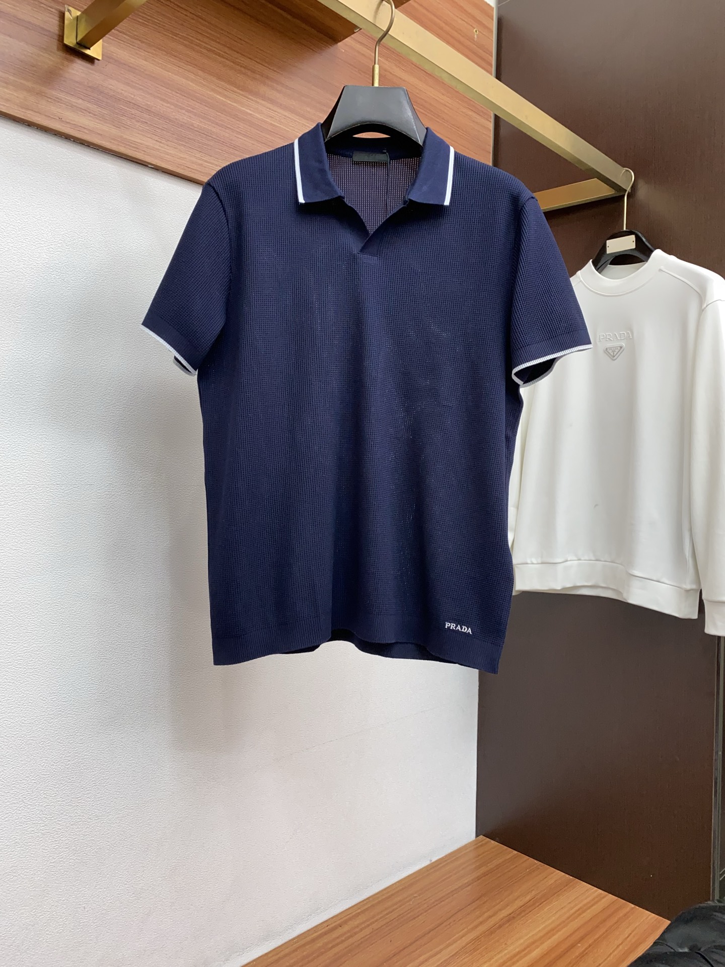 프라다 카라 폴로셔츠 남성 1268 Prada T Shirt